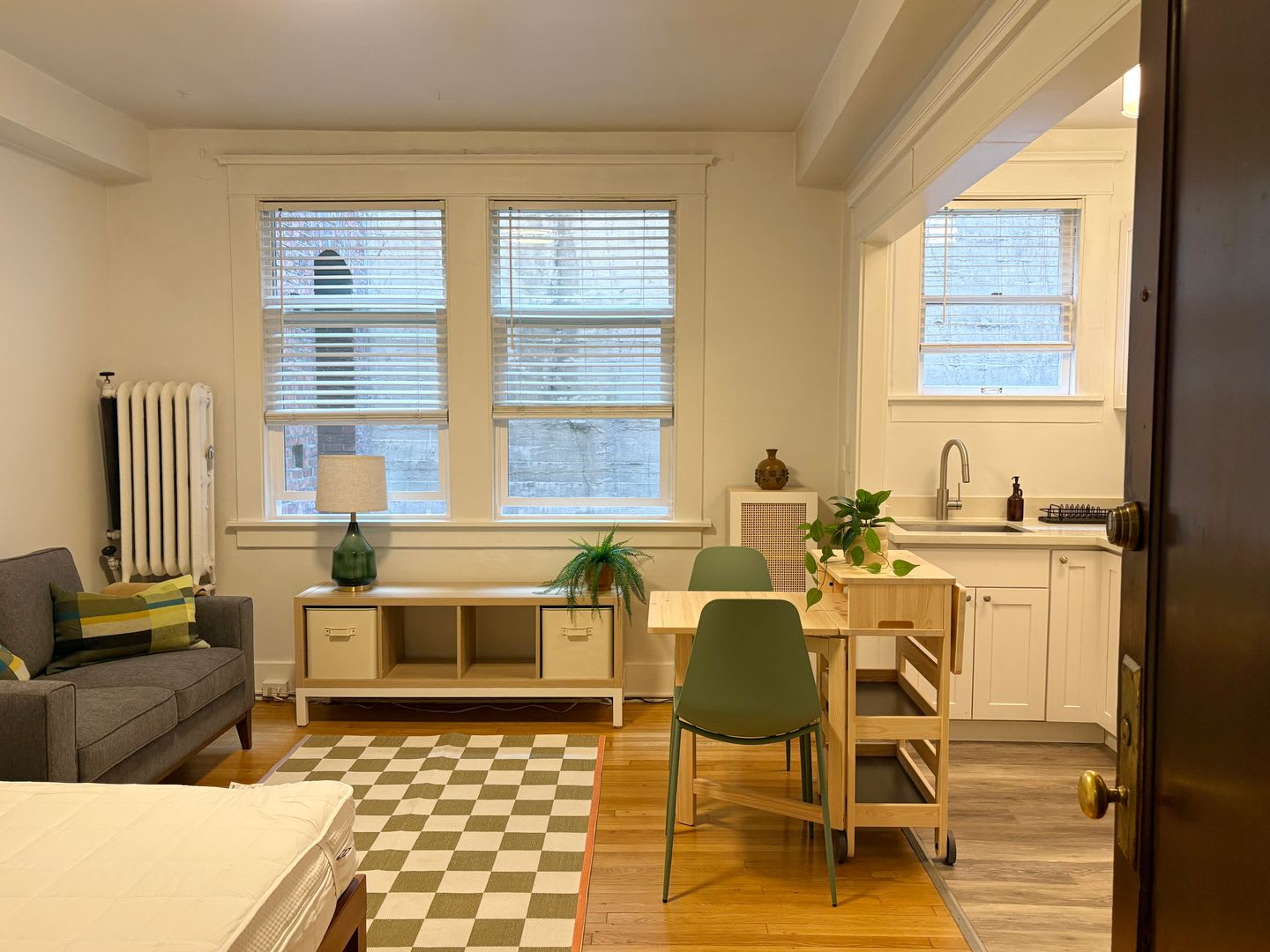 Virginian Apartments – photo 1