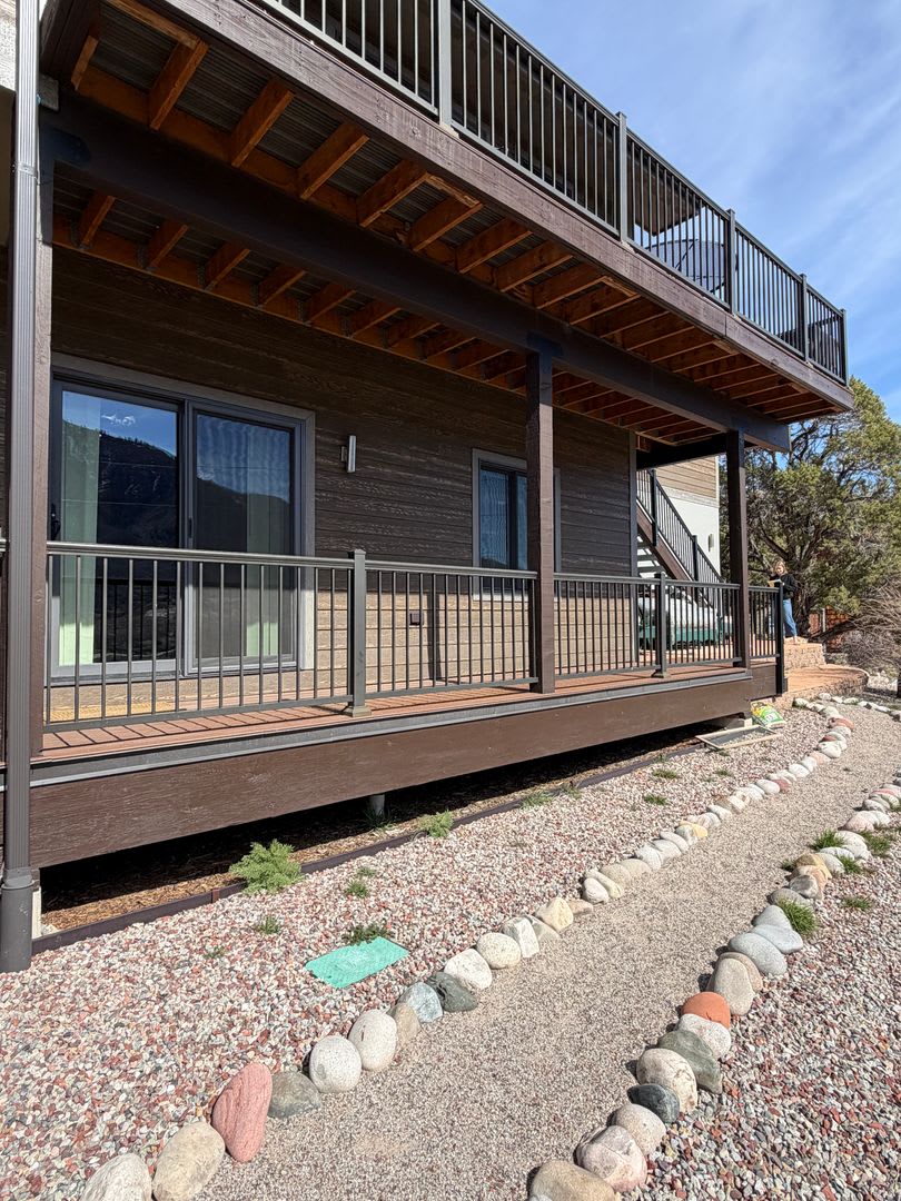 1 Bedroom 1 Bath West Glenwood Apartment for Rent – photo 1 of 13