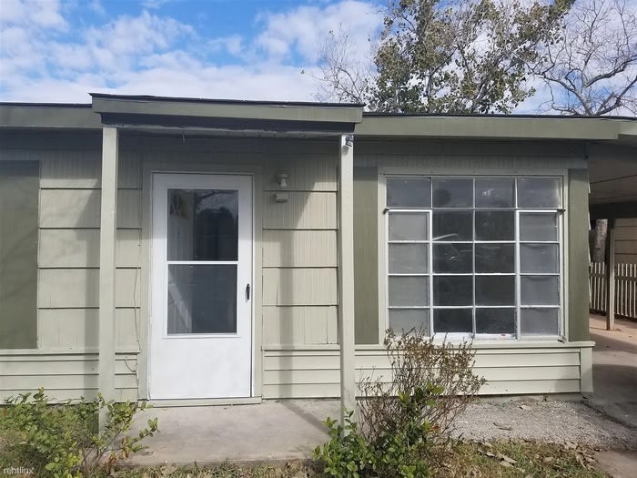 110 McGregor Street – photo 1 of 9