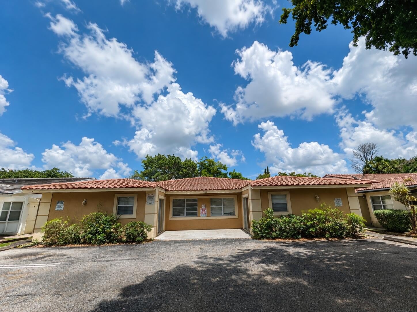 4125 Woodside Drive – photo 1