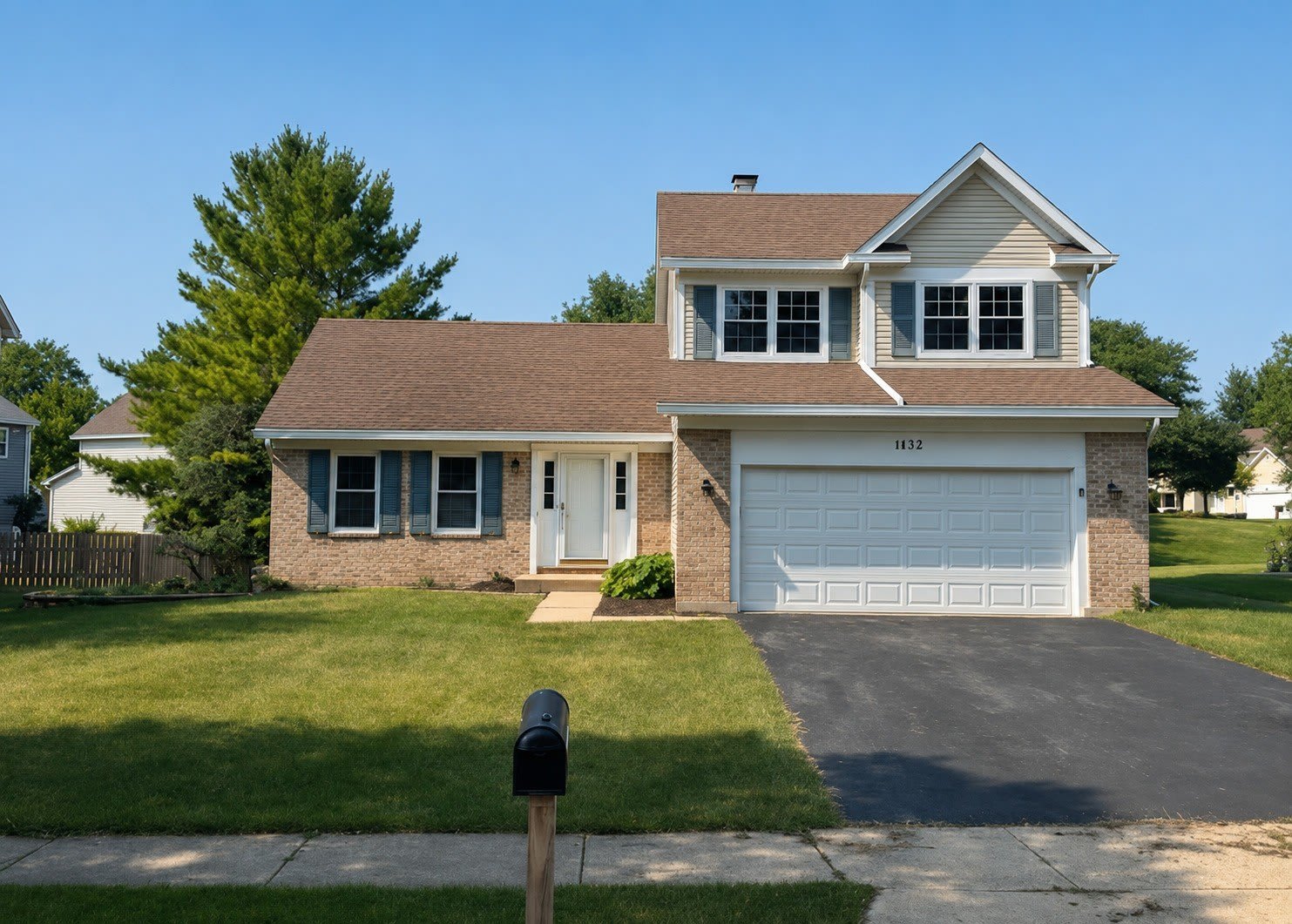 1432 Huntcliff Road – photo 1 of 55