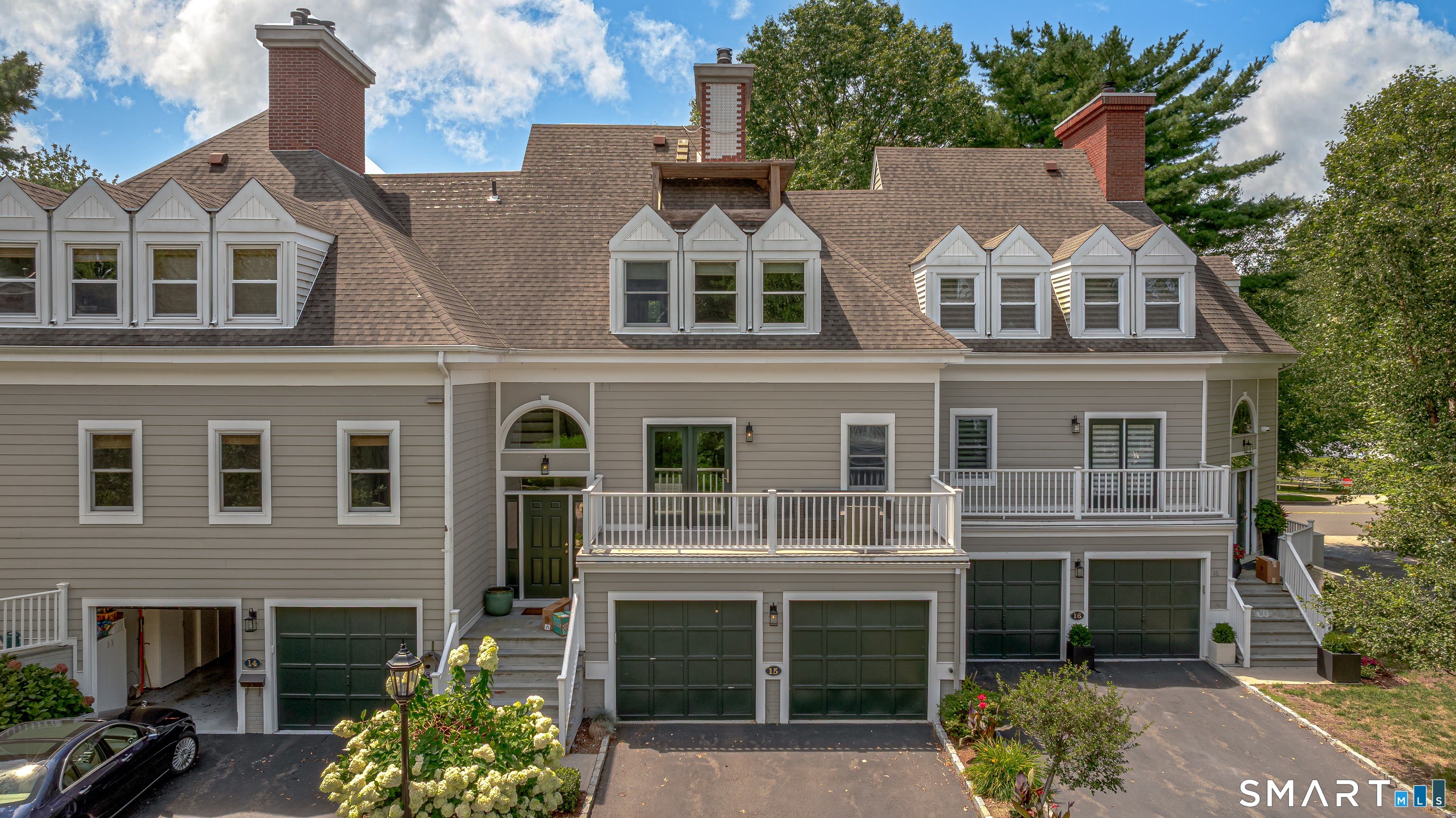 450 Center Street – photo 1 of 39