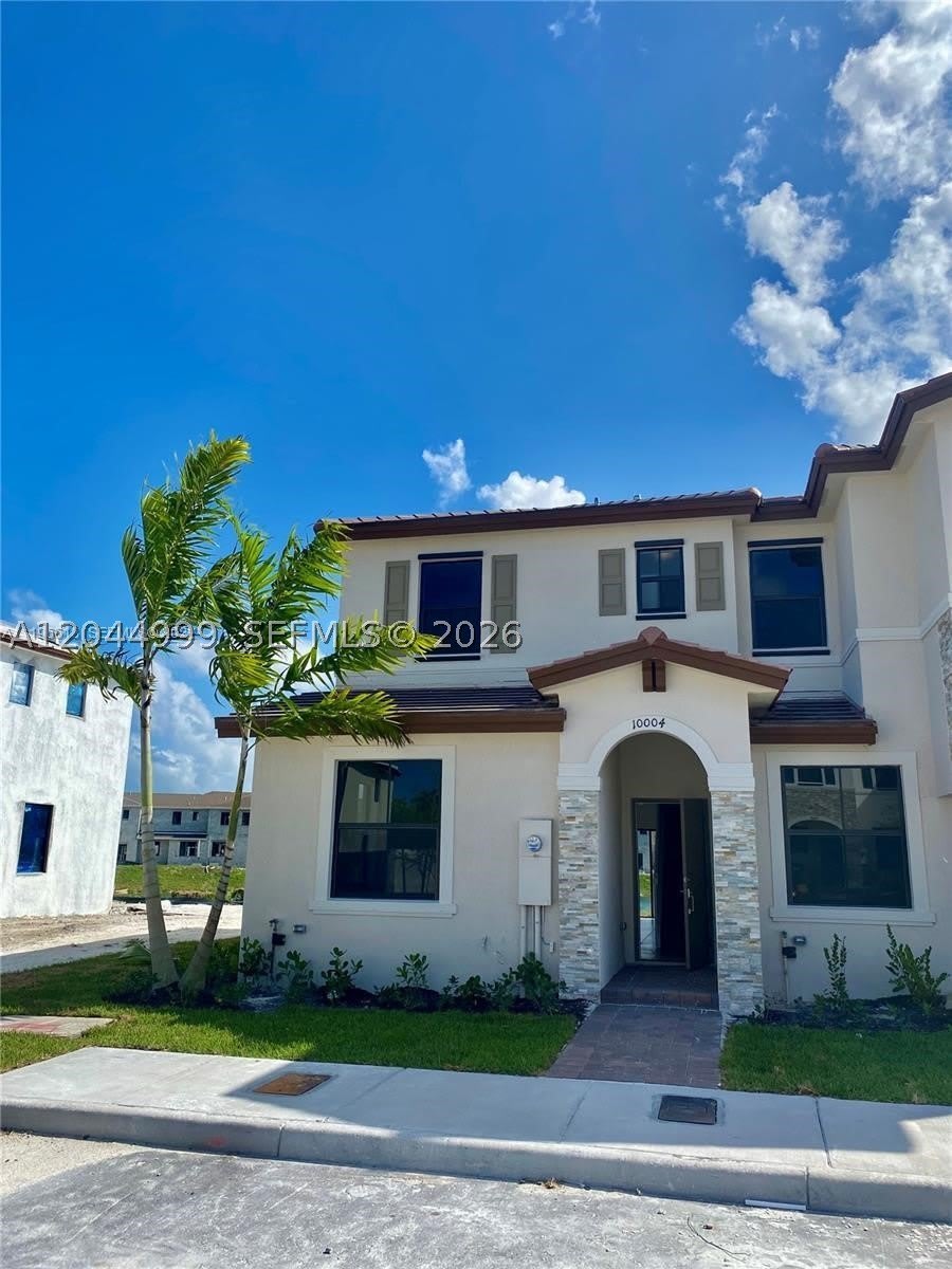 10004 SW 228th Ter – photo 1 of 4