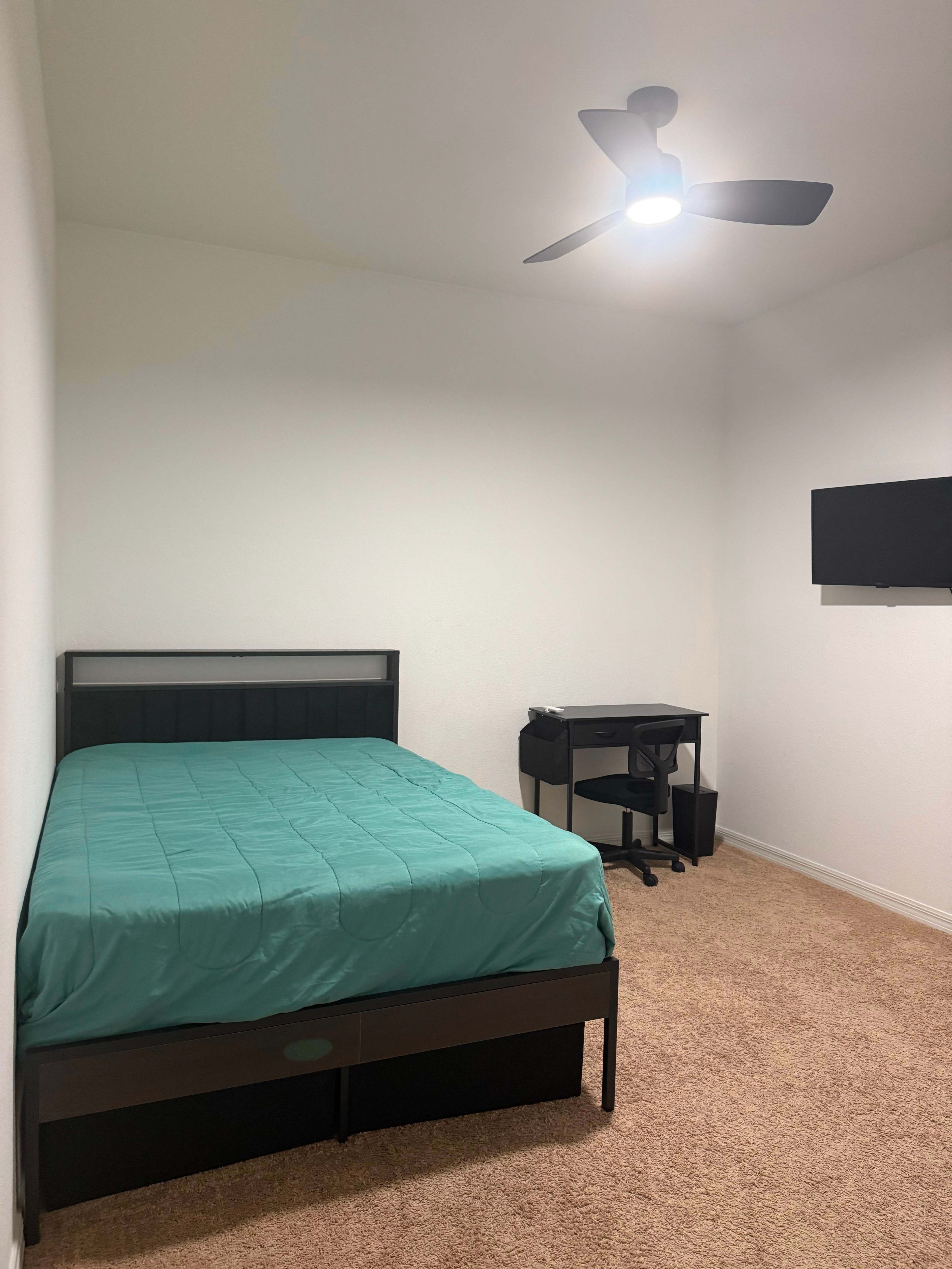 2313 Beacon Landing Circle – photo 1 of 7