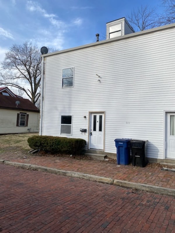 511 Abend St. Apt. B – photo 1