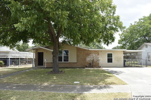 5026 BENHAM DR – photo 1