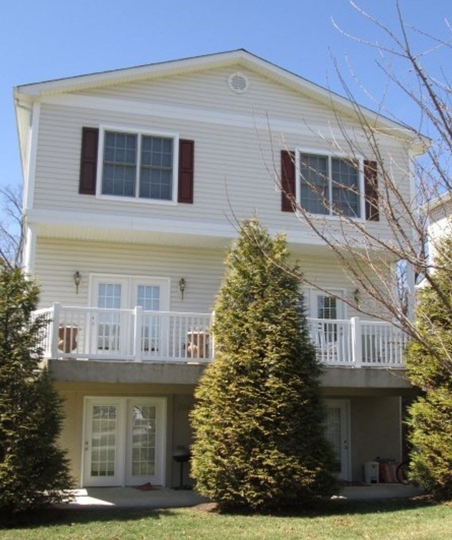 3 Bedroom 3.5 Bath Condo – photo 1