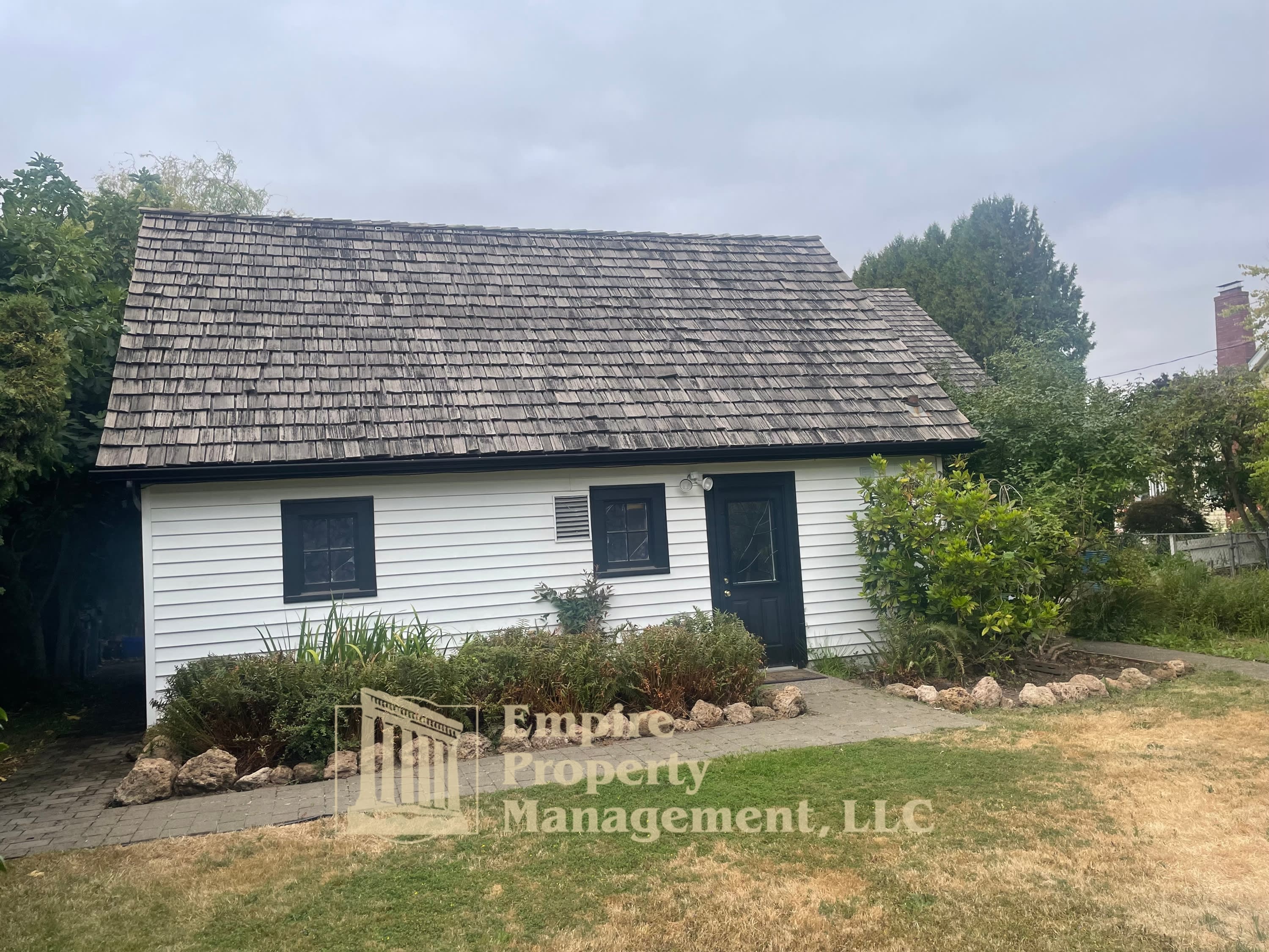 695 Walnut Avenue – photo 1 of 242