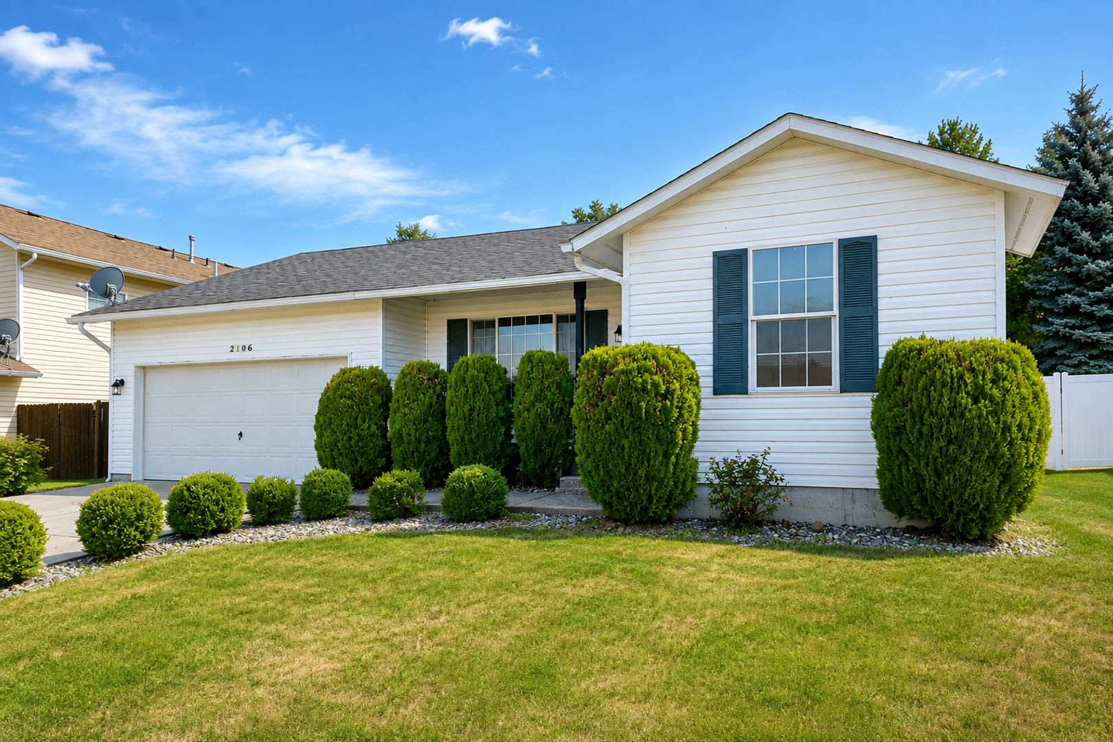 Beautifully Refreshed Cheney Home – photo 1