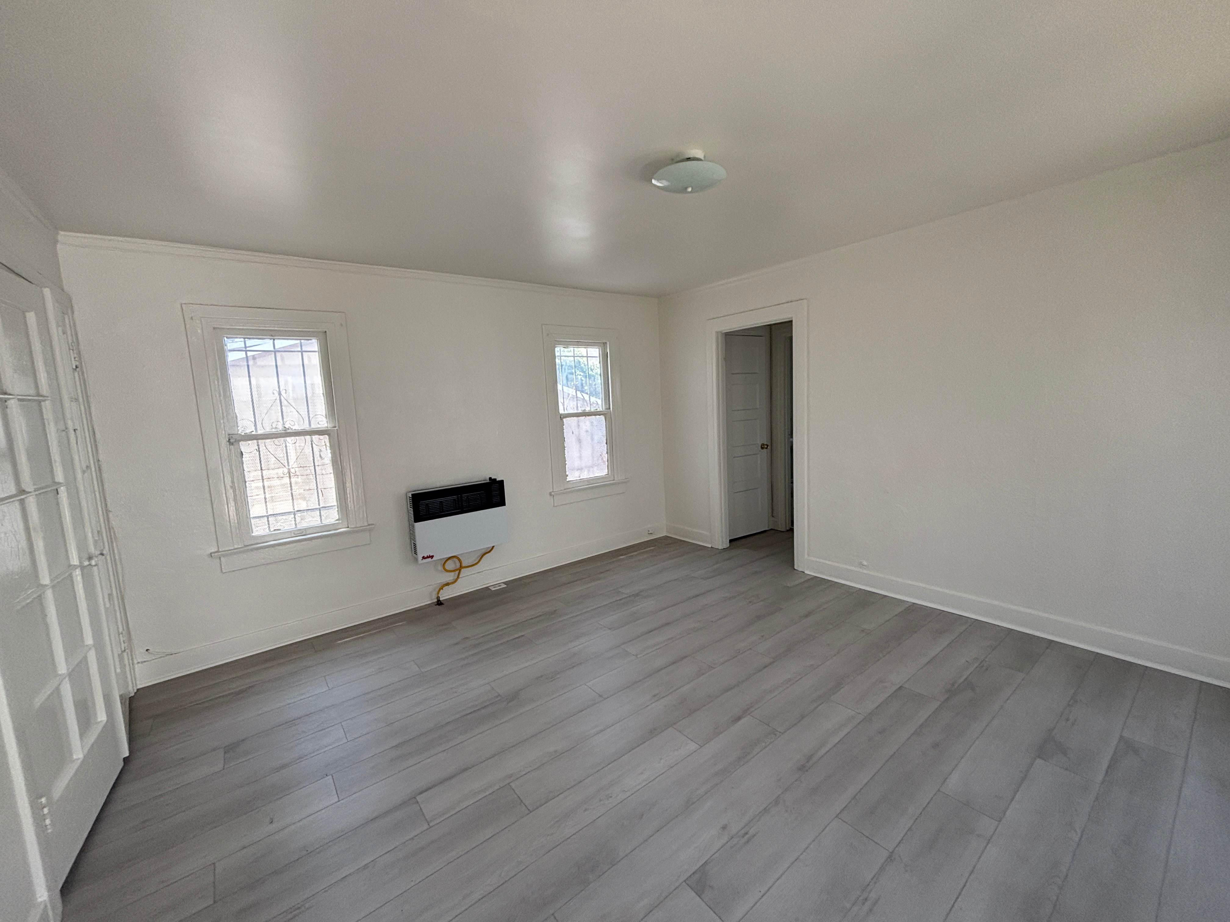 1128 South New Hampshire Avenue – photo 1
