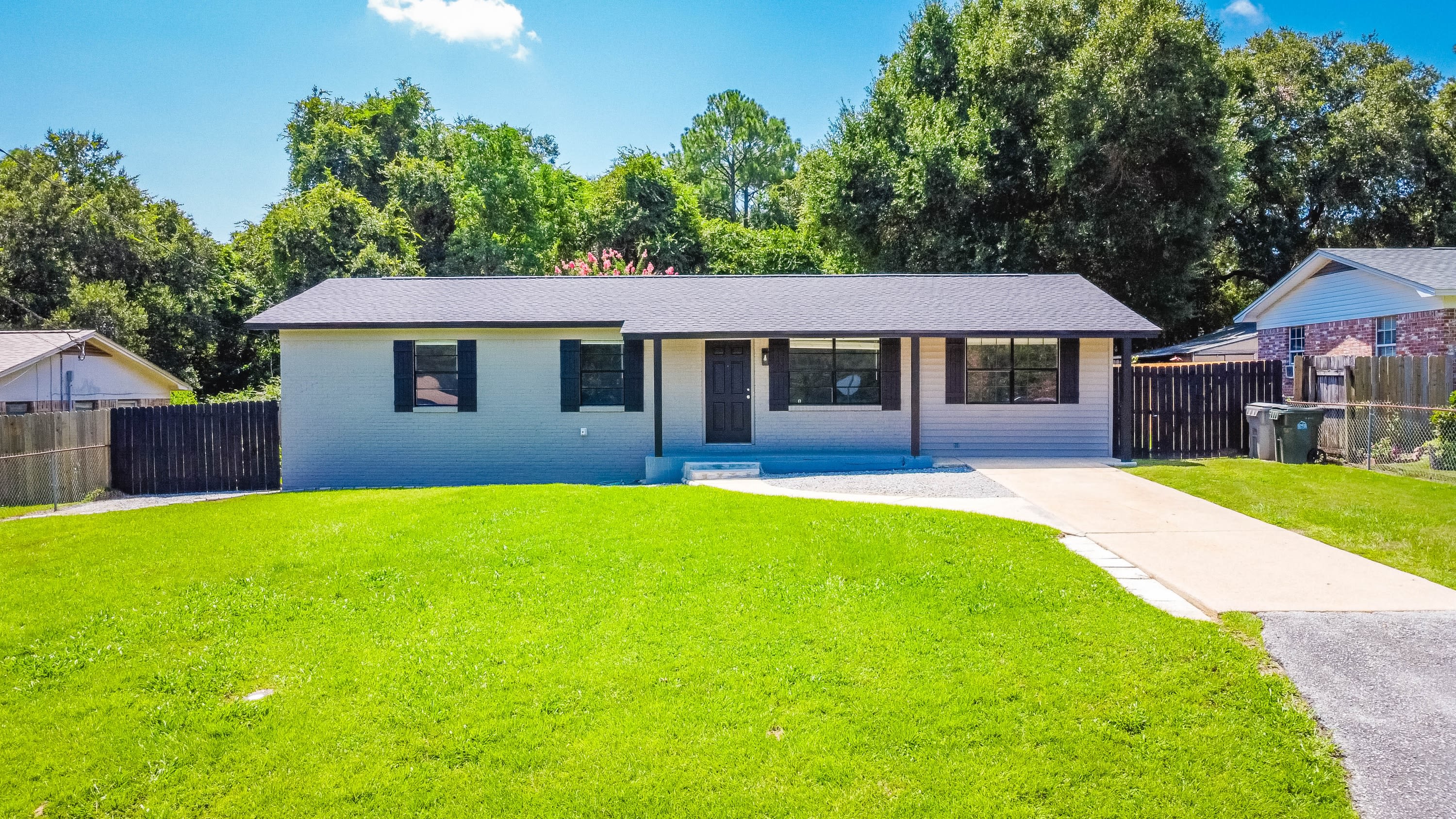517 Ronda Street – photo 1 of 37