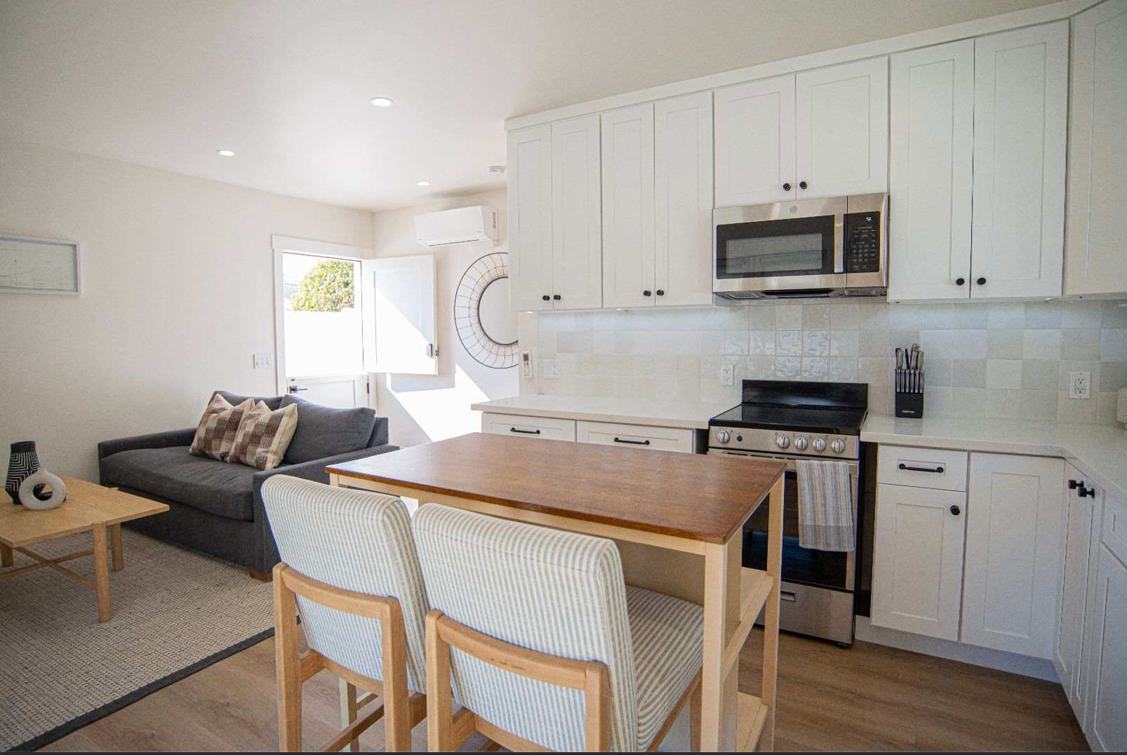 1724 S Horne St – photo 1