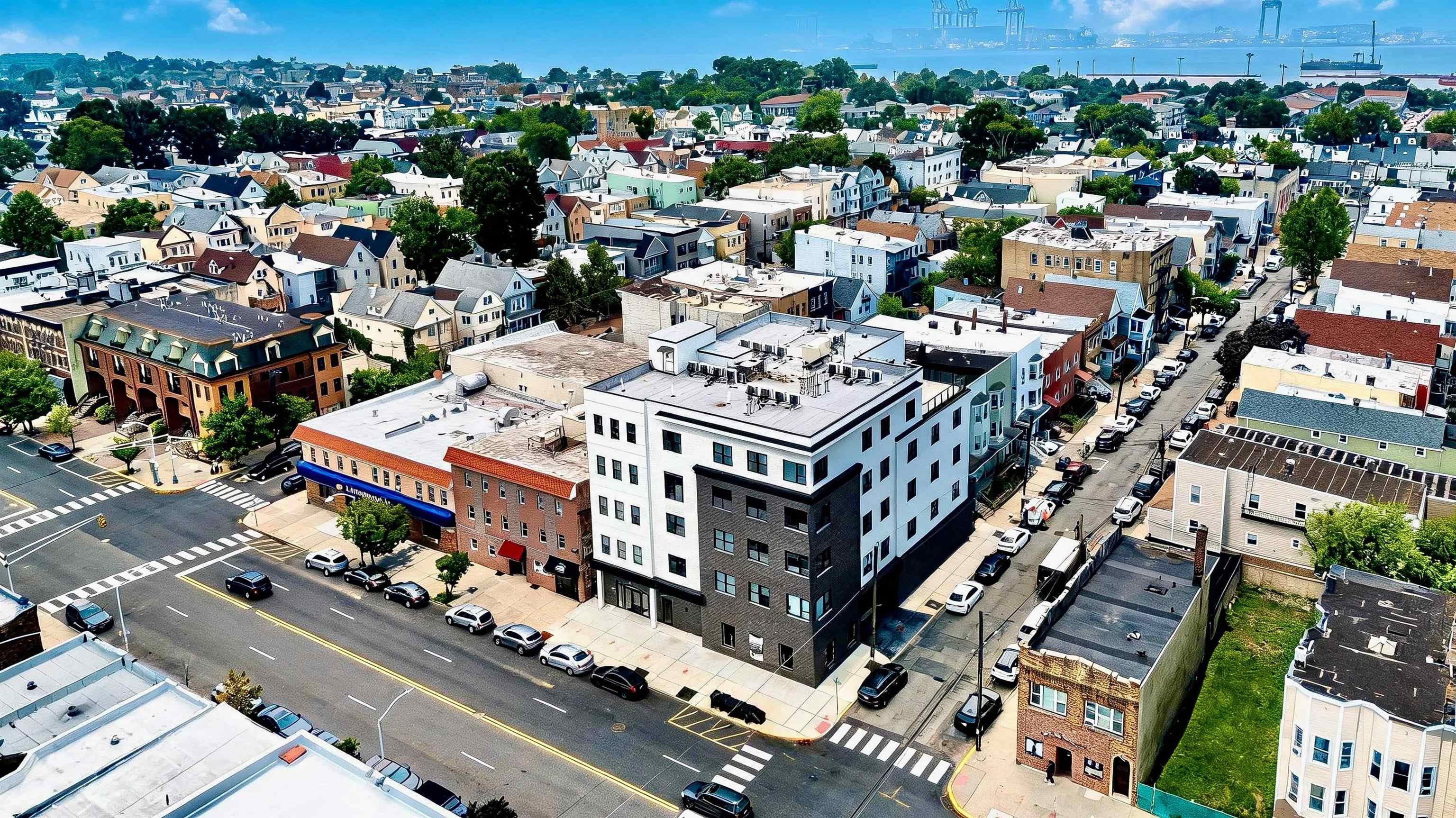 425 AVENUE C – photo 1