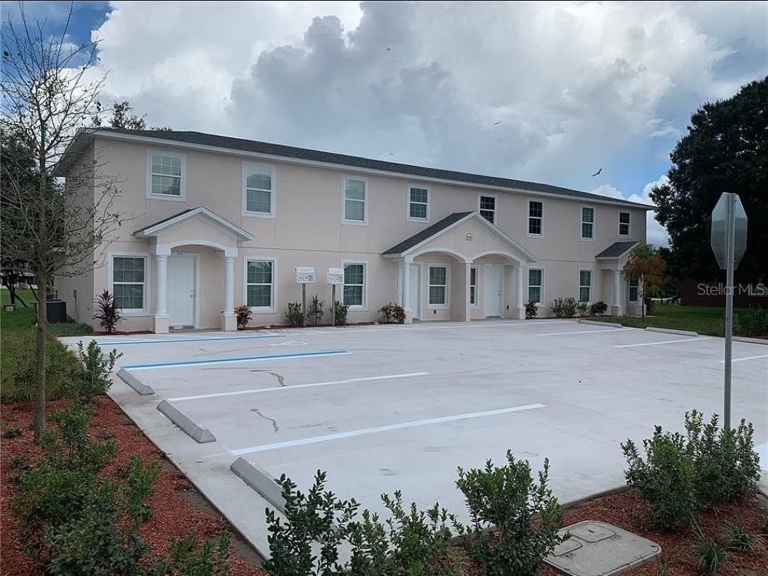 210 Majors Ln – photo 1 of 18