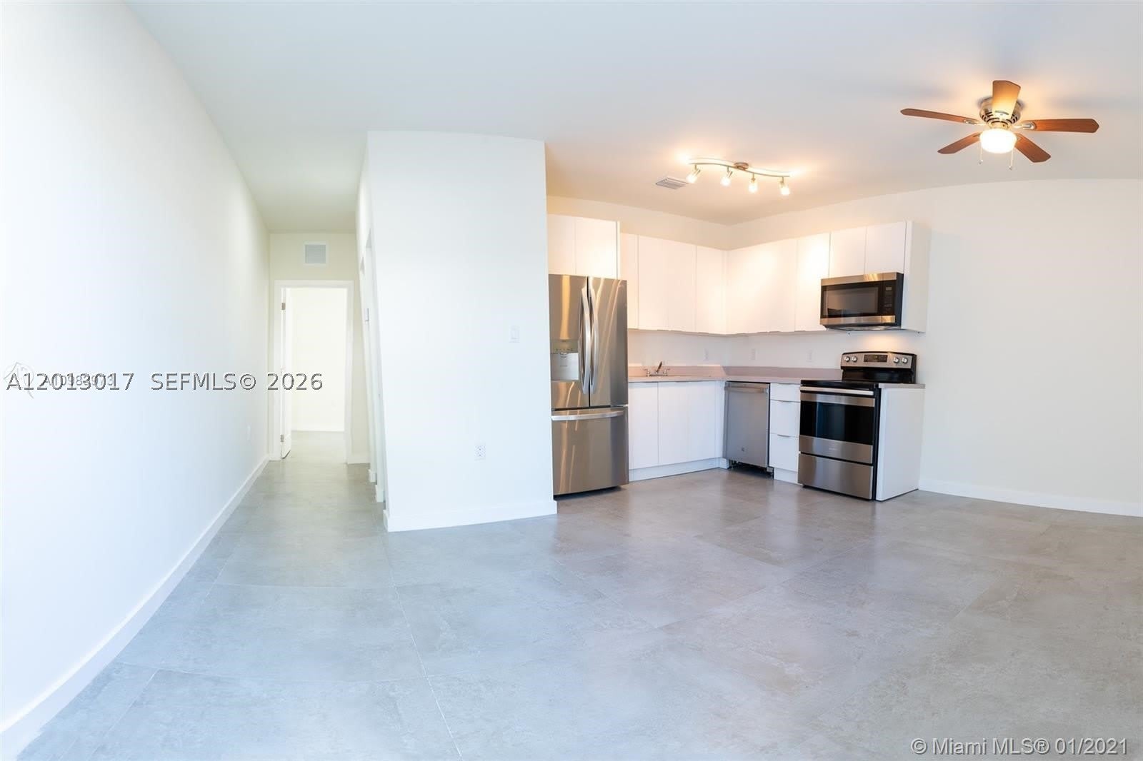 120 NE 71st St – photo 1