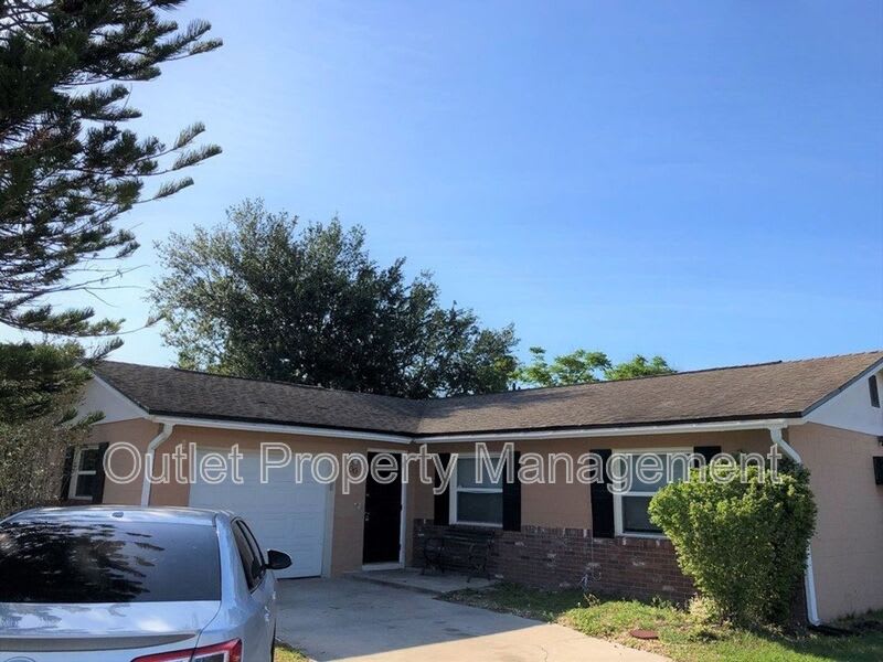 700 Trailwood Drive – photo 1