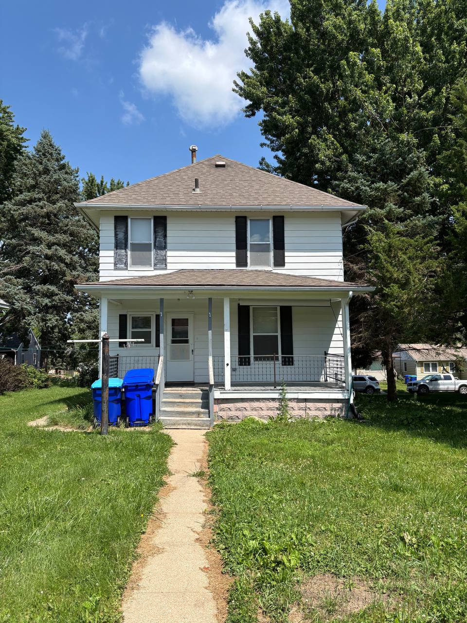714 2nd Ave NW – photo 1 of 11