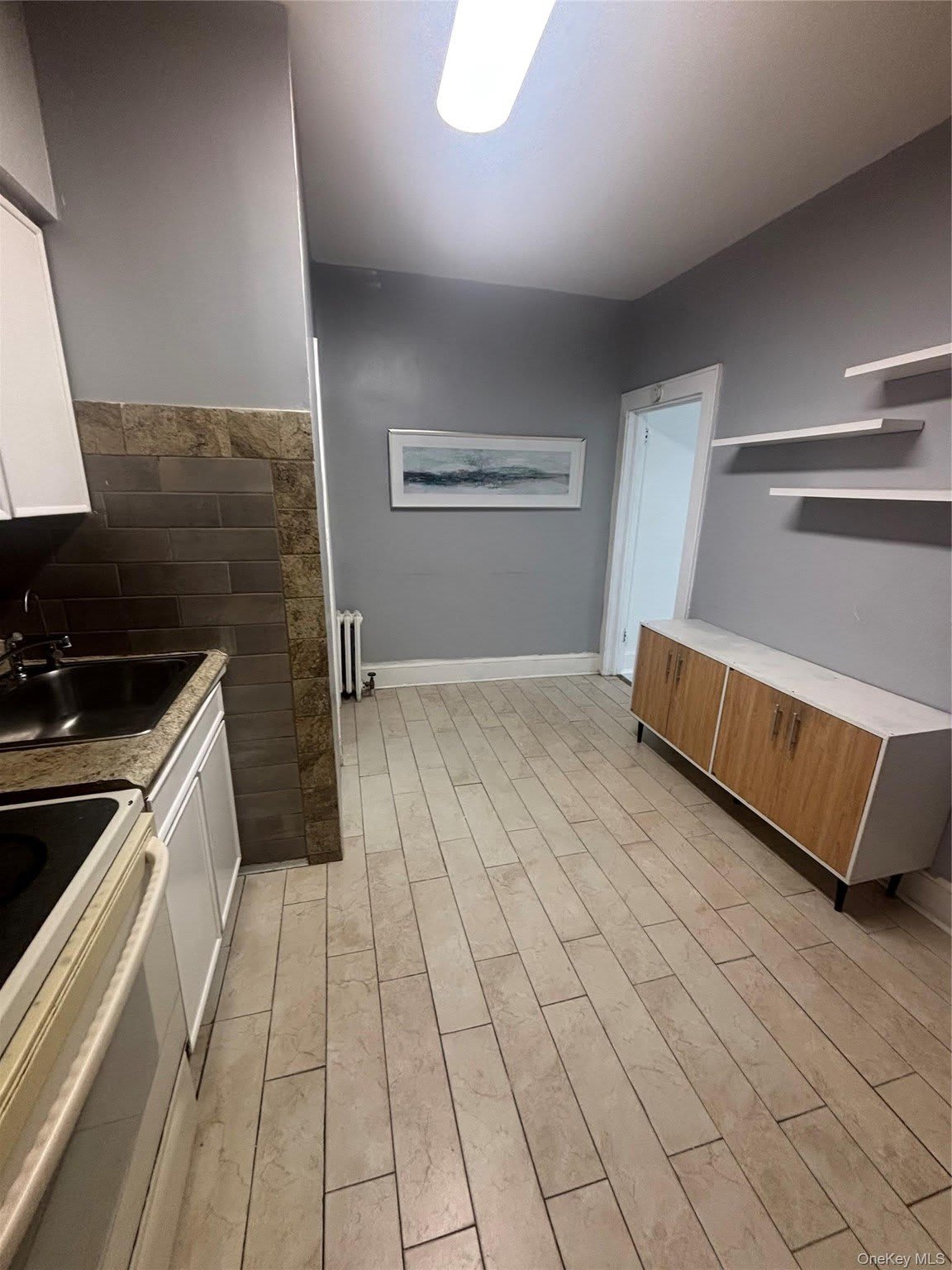 2426 Grand Avenue – photo 1 of 7