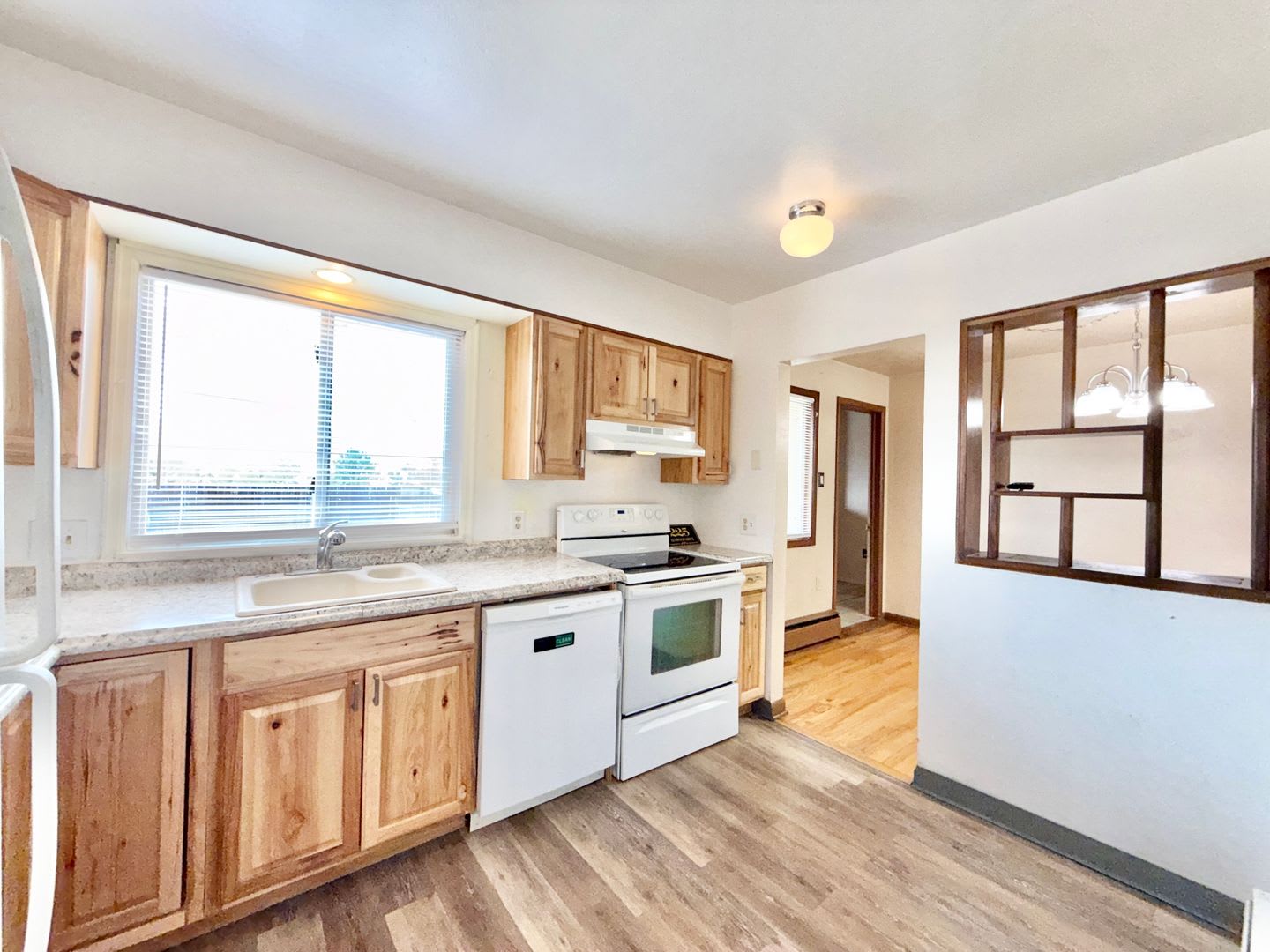 3 Bedroom Home with Mountain Views! – photo 1