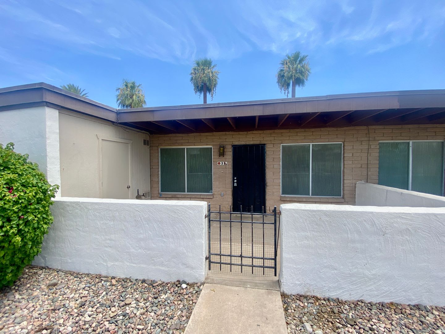 2 Bedroom 1 Bathroom in Litchfield Park – photo 1 of 22