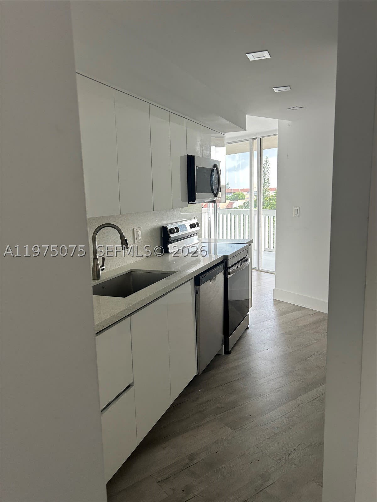 6921 Environ Blvd – photo 1