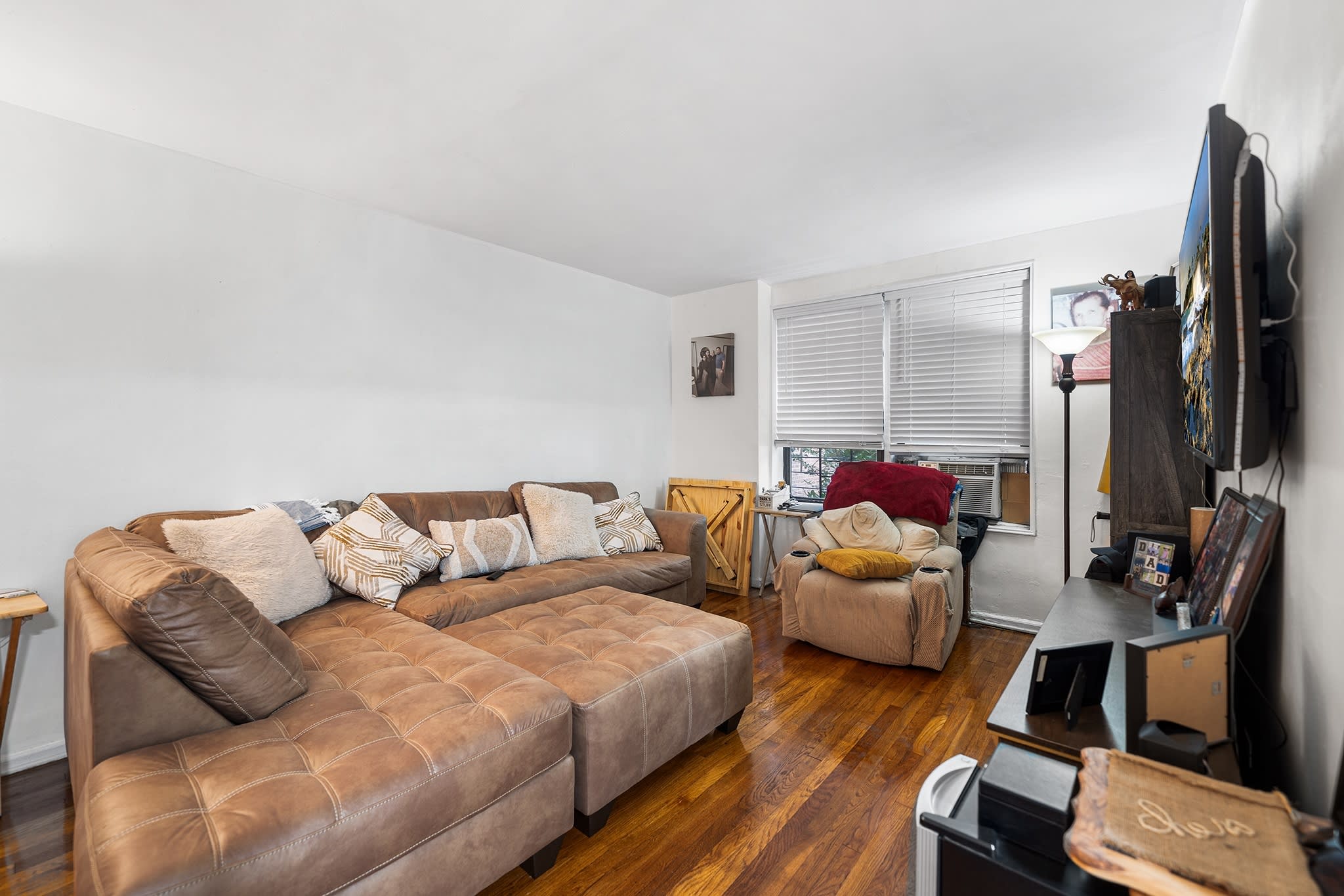 8355 Woodhaven Blvd – photo 1 of 3