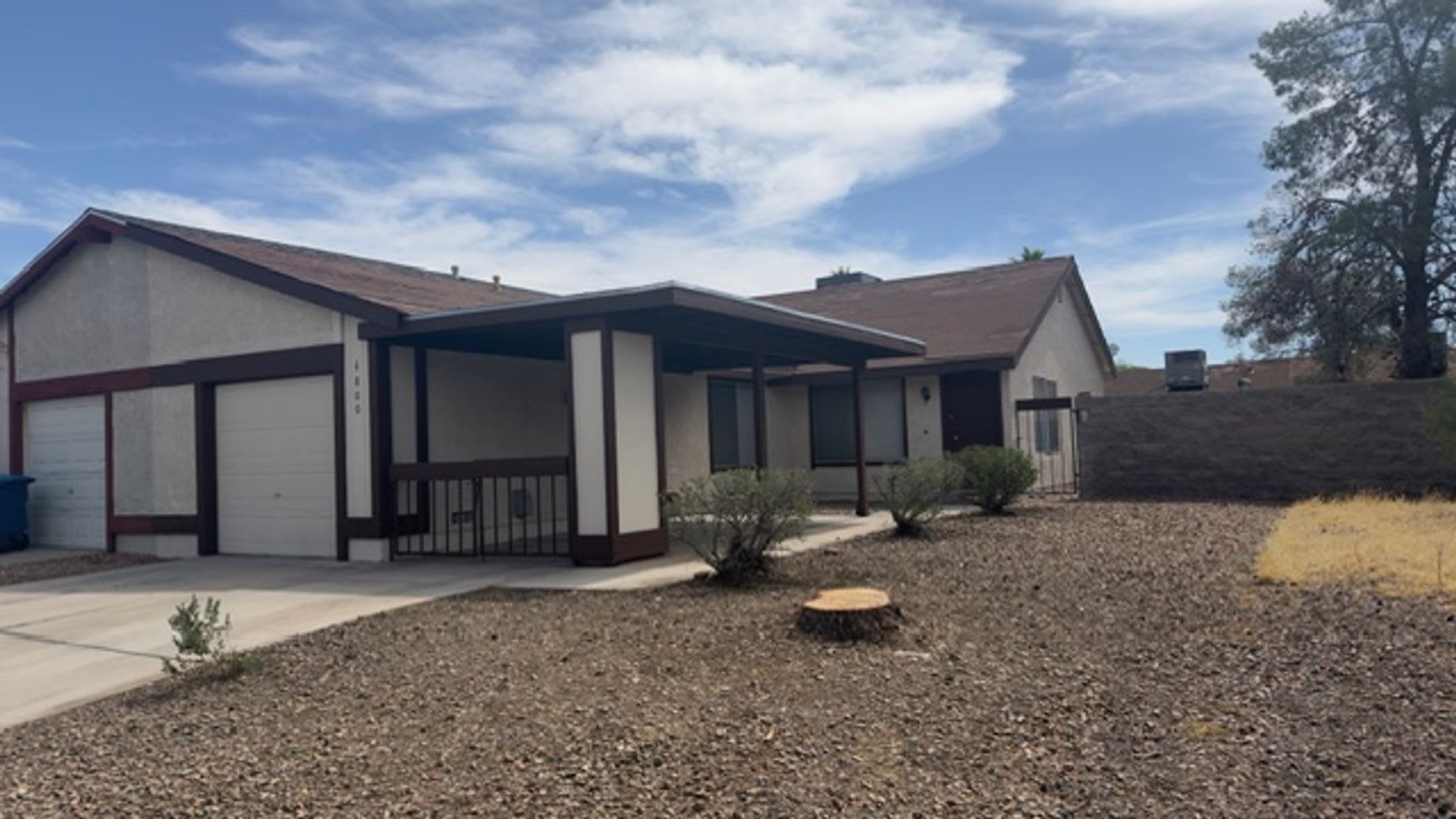 Beautiful home with attached patio, garage & carport!!!!! – photo 1
