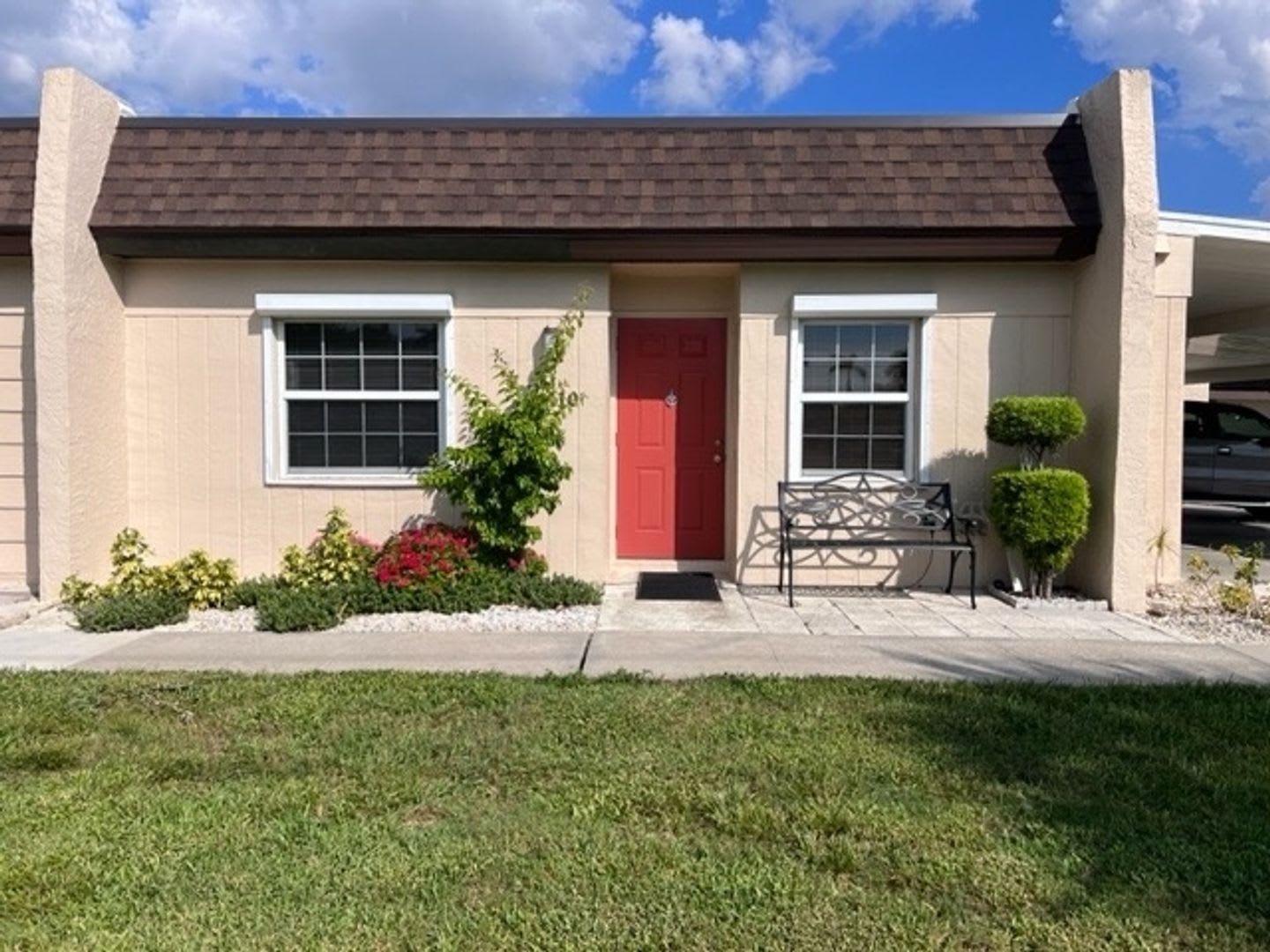 Charming 2BR/2BA Ground-Level Condo in South Pointe Villas – Fort Myers, FL – photo 1 of 19