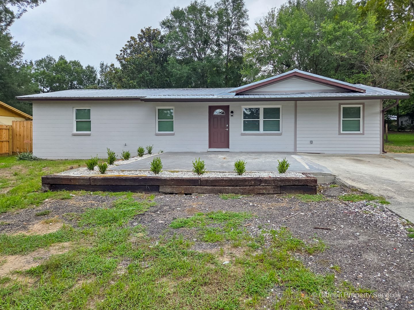 Renovated 3/2 in Plantation Hills in Alachua – photo 1 of 34