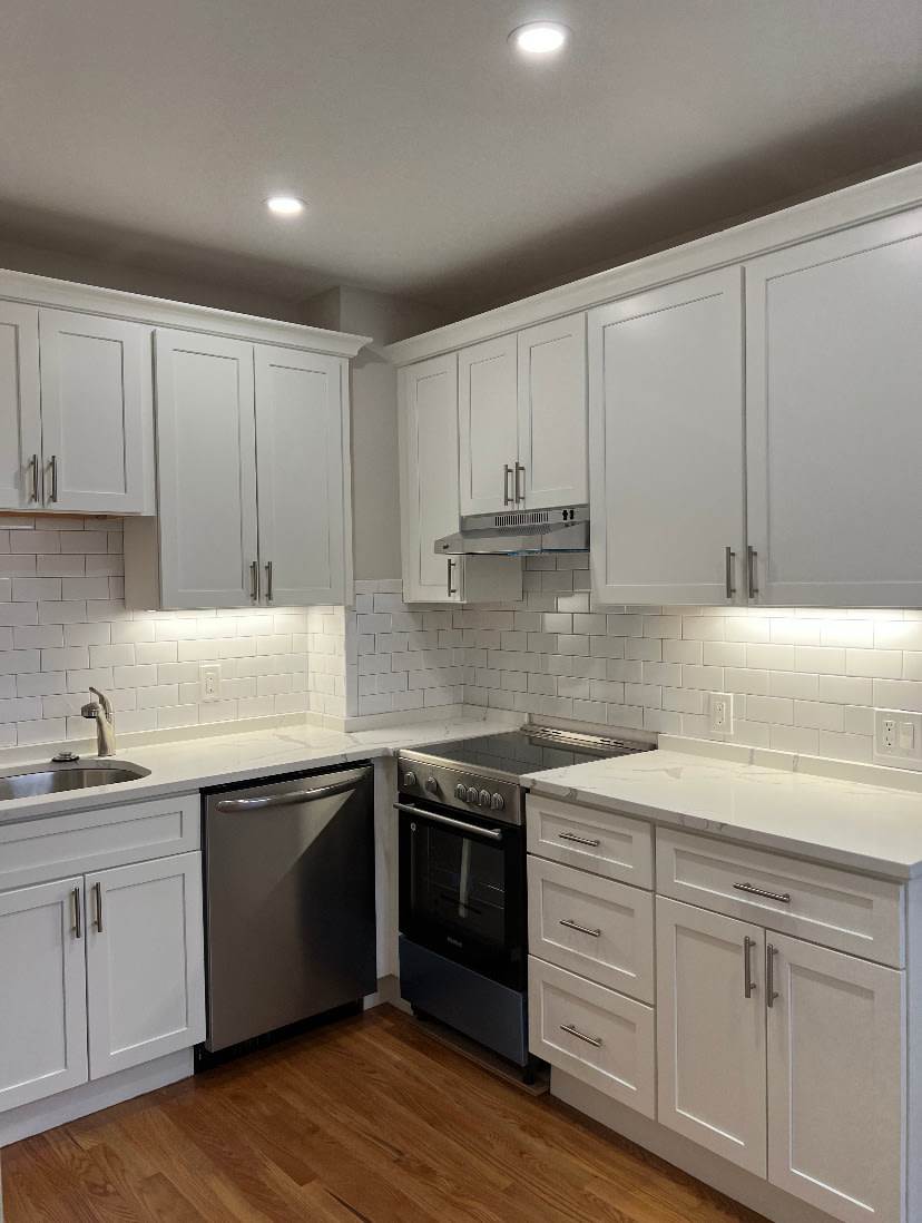 13 Anderson St – photo 1