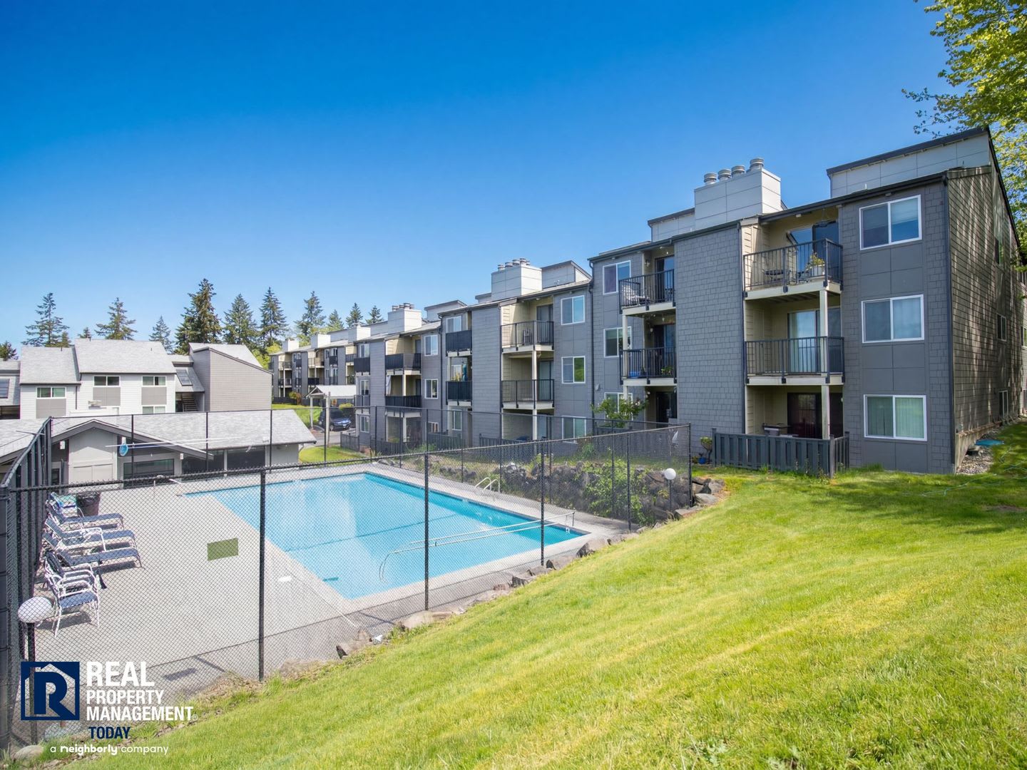 Renton Condo With Private Patio Pool Covered Parking – photo 1 of 222