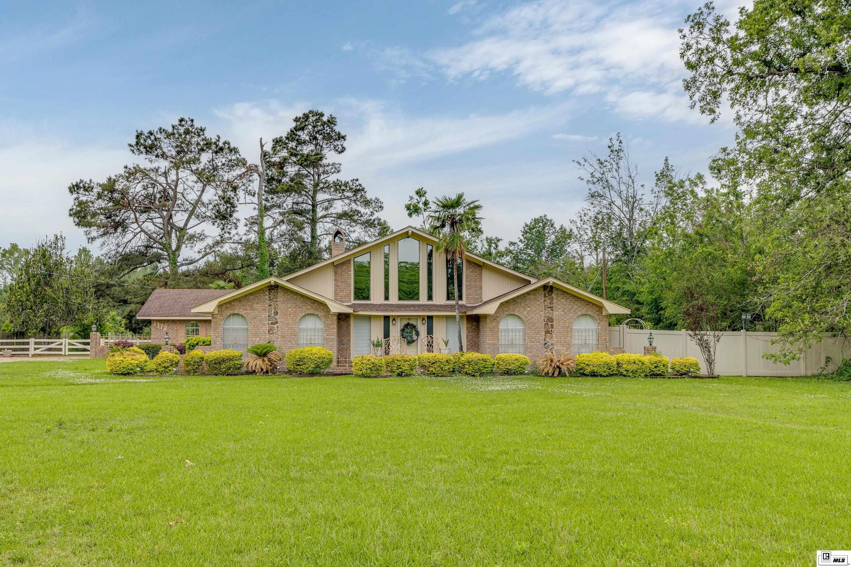 1372 PARKER ROAD – photo 1 of 47