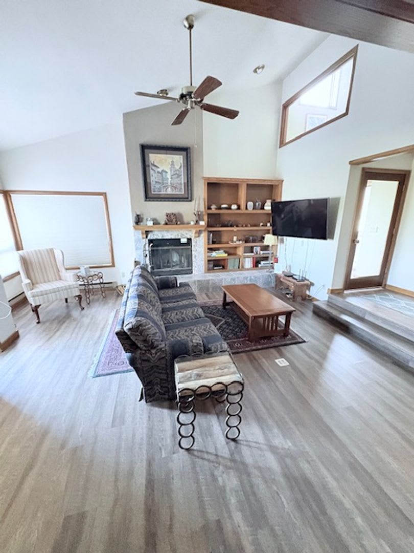 Stunning 3 Bedroom 2 Story Townhome For Rent 3 000 Sq Ft – photo 1 of 17