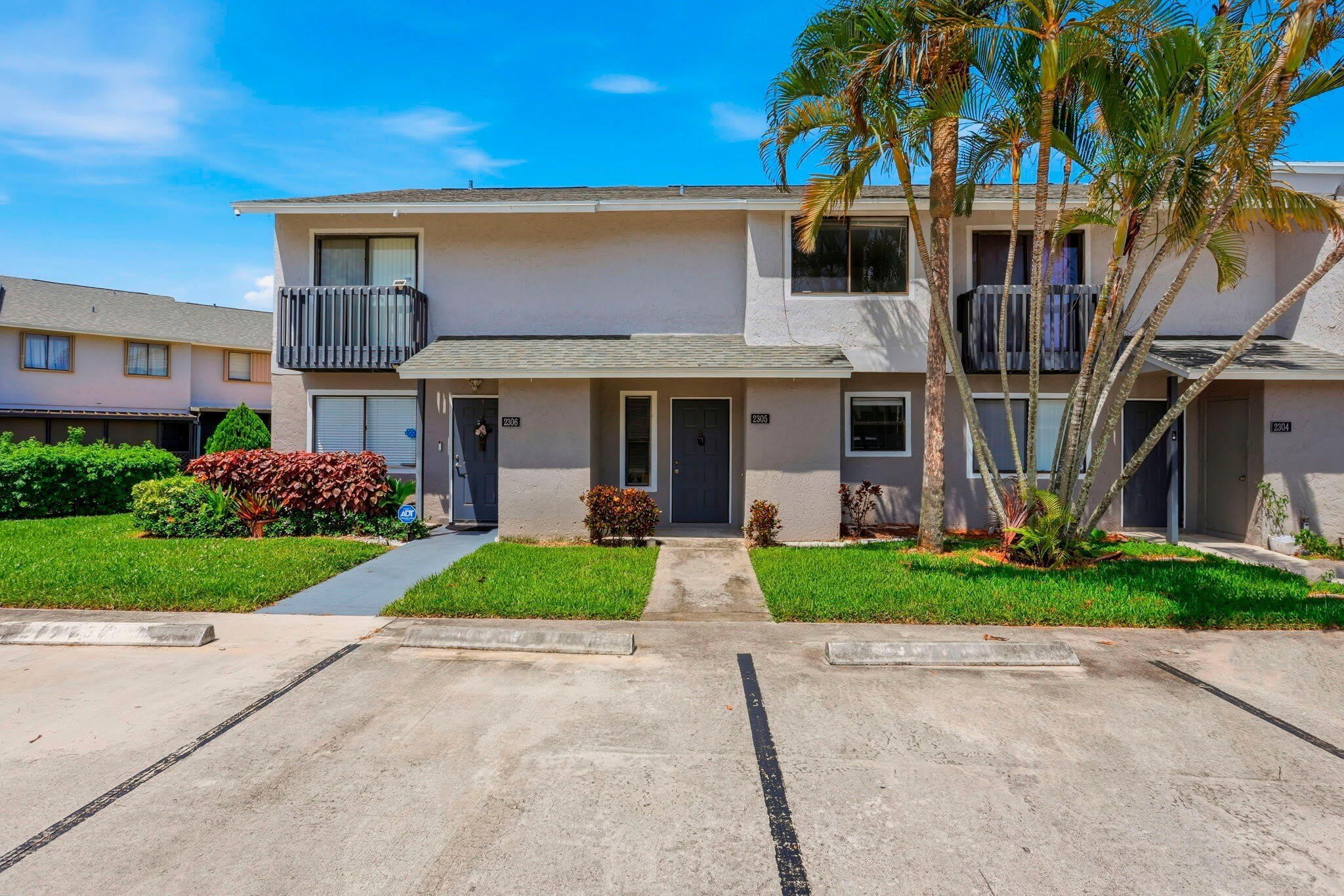 2305 Seaside Drive – photo 1 of 32