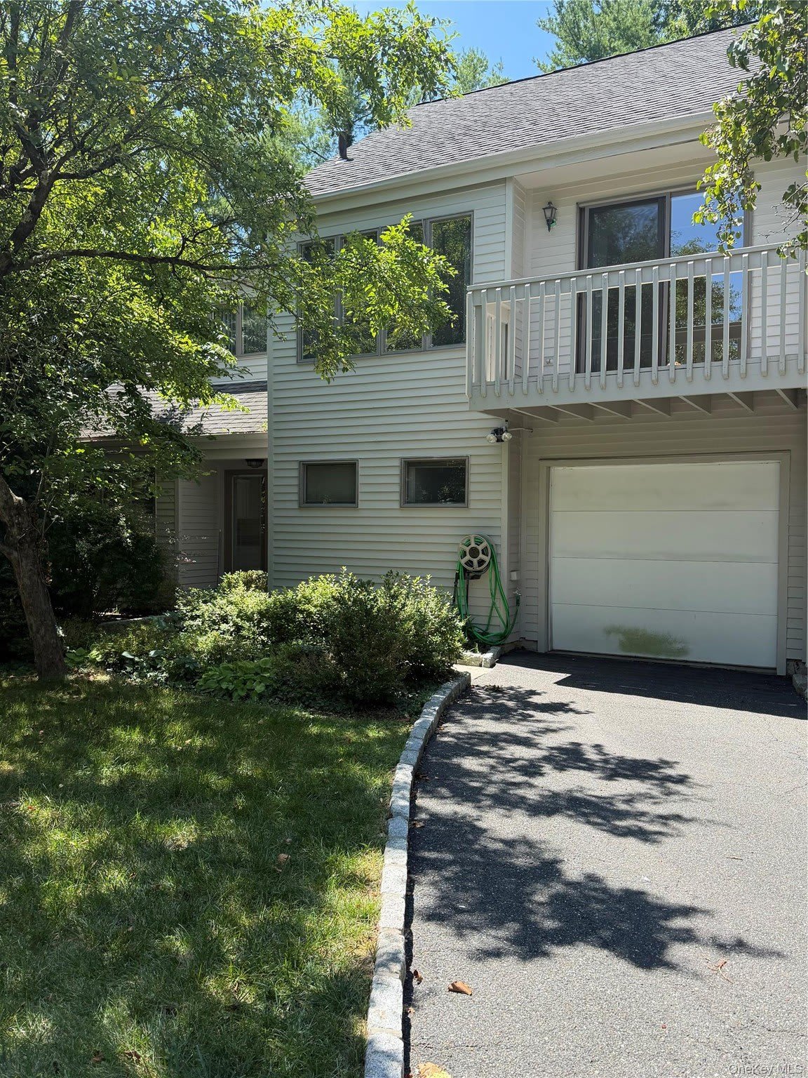 23 Evon Court – photo 1 of 38