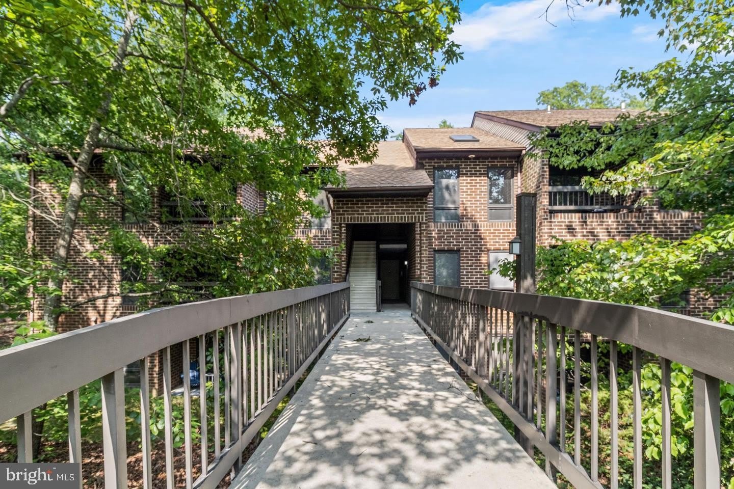 23254 CHESTNUT OAK Court – photo 1 of 2