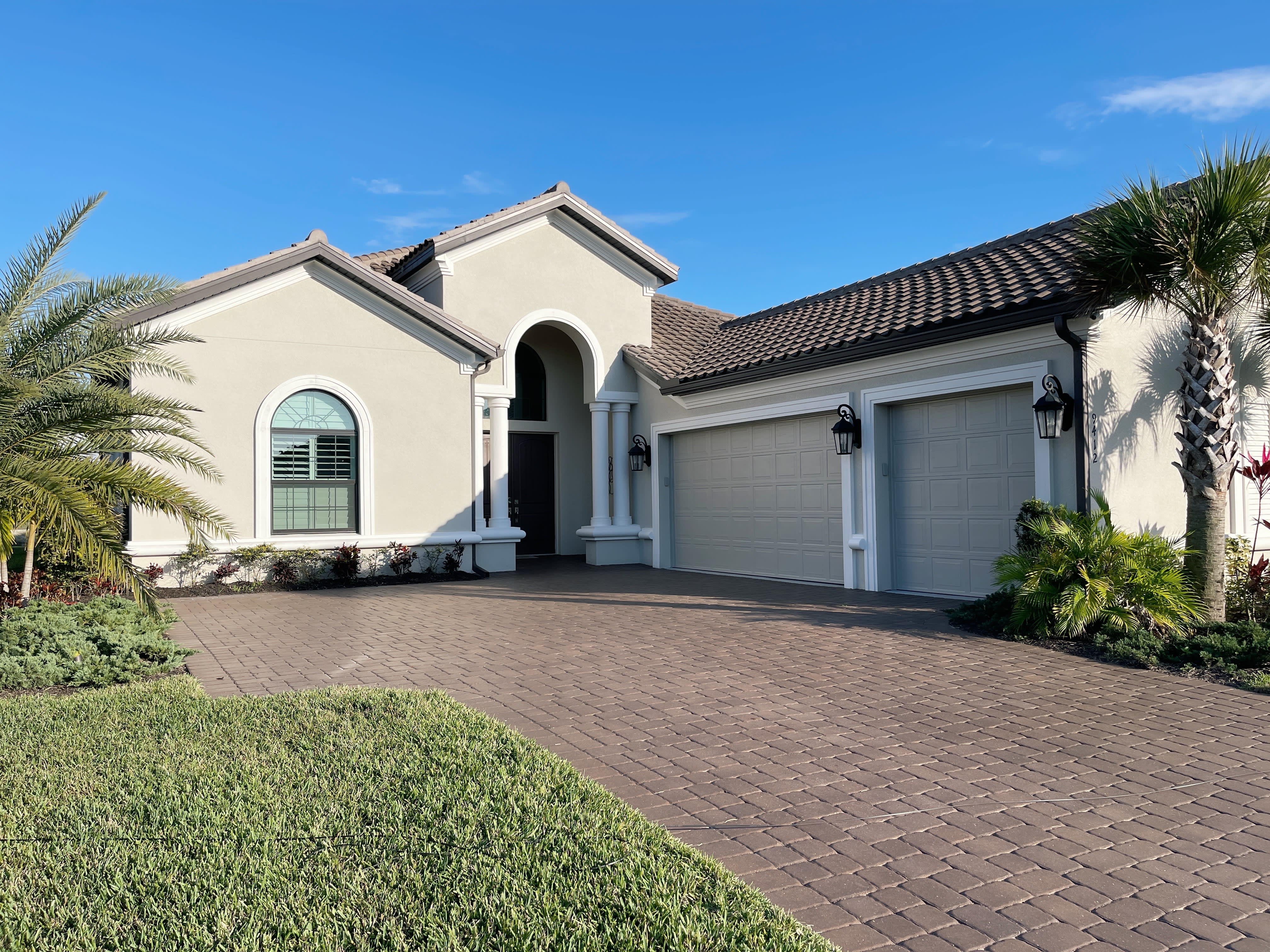 9412 Rapallo St – photo 1
