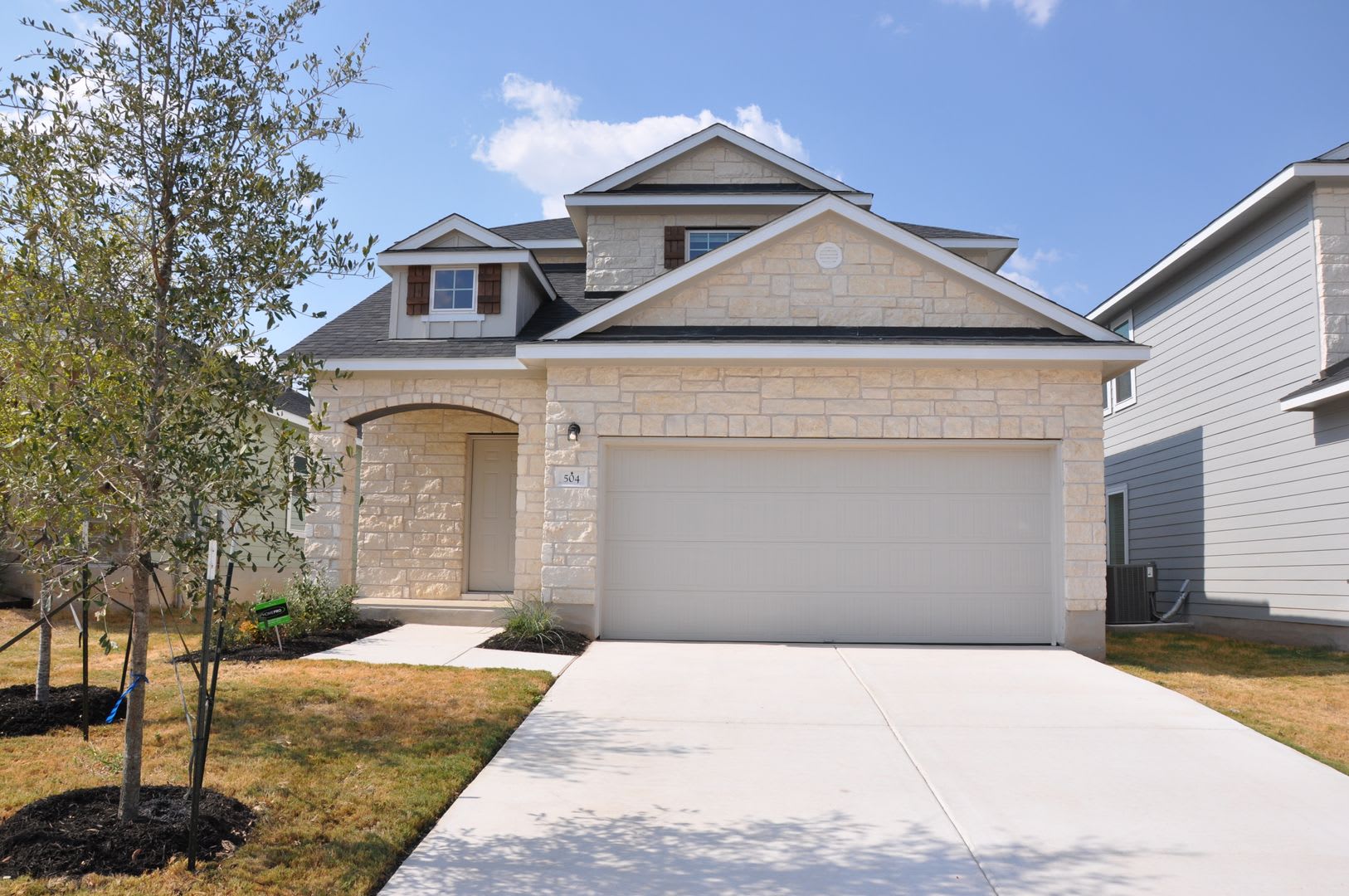 Brand New 3 Bedroom 2.5 Bath in Sonterra – photo 1