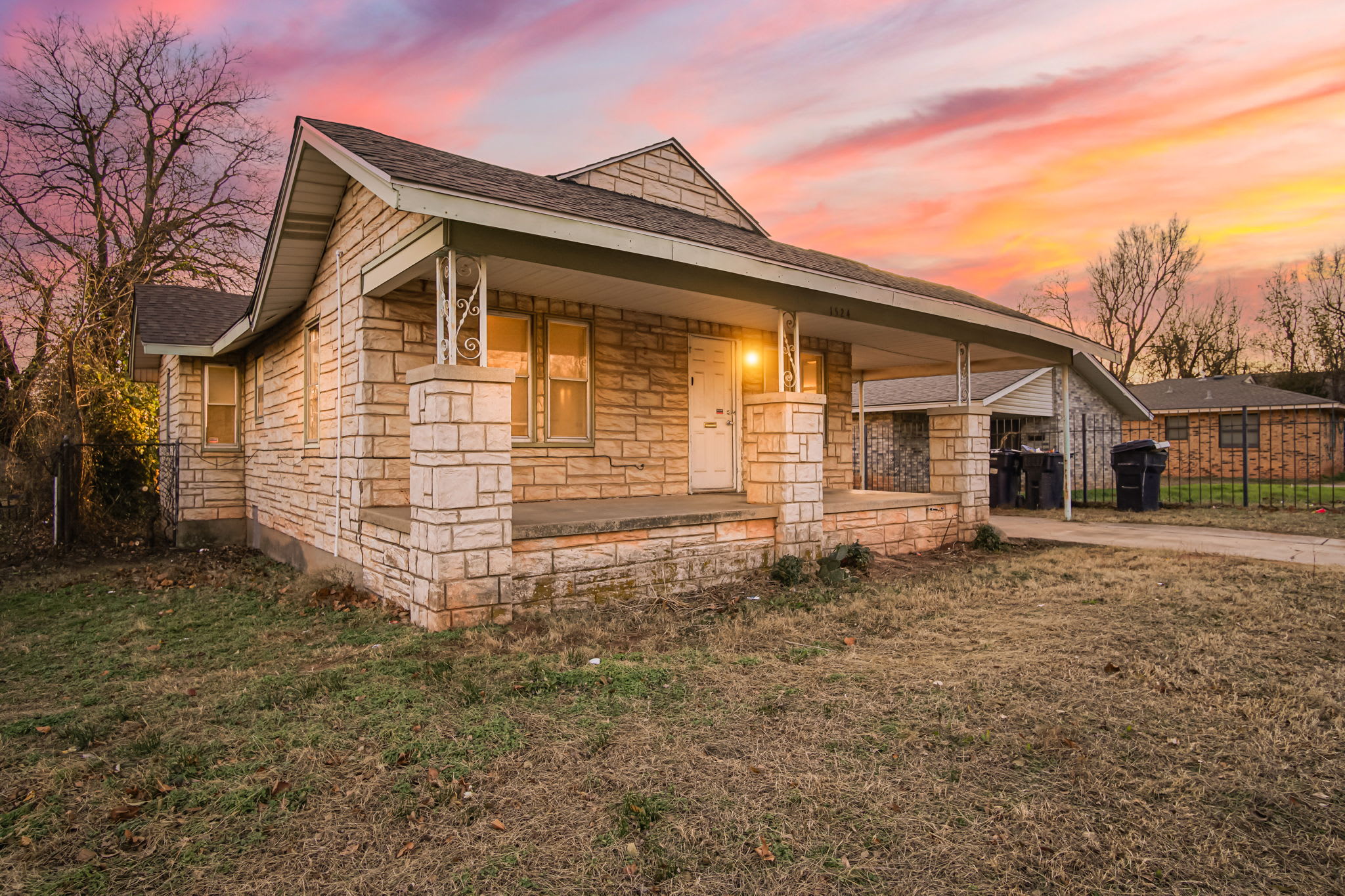 1524 Northeast 8th Street – photo 1
