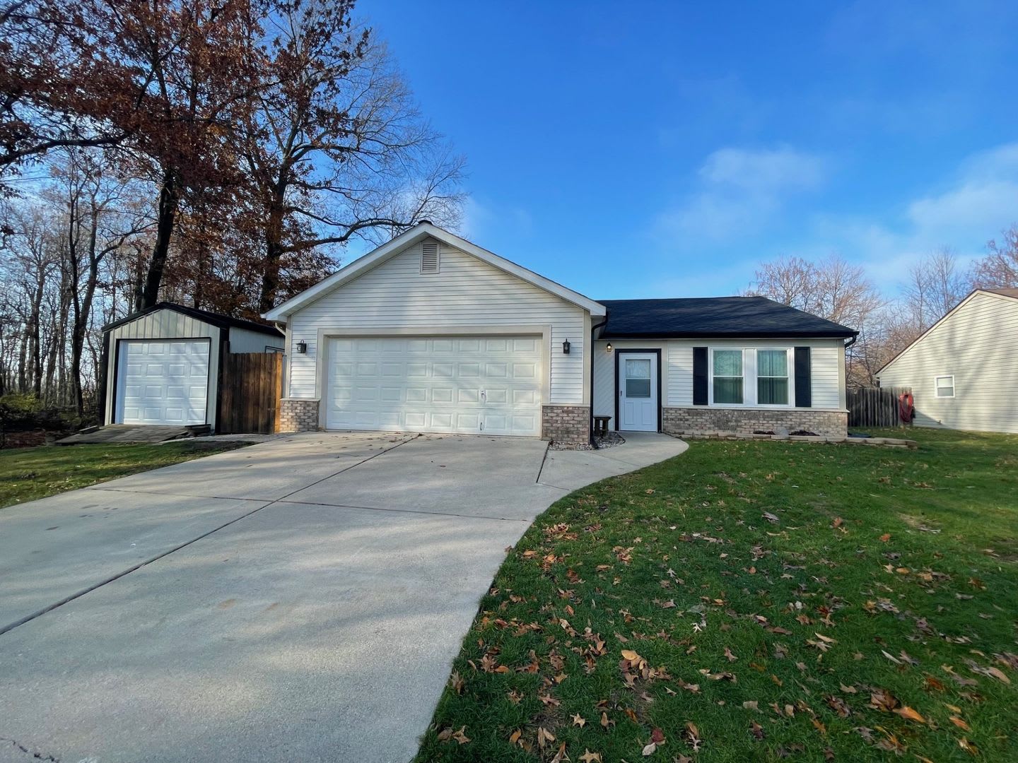 3 Bedroom House W/ Updates! – photo 1