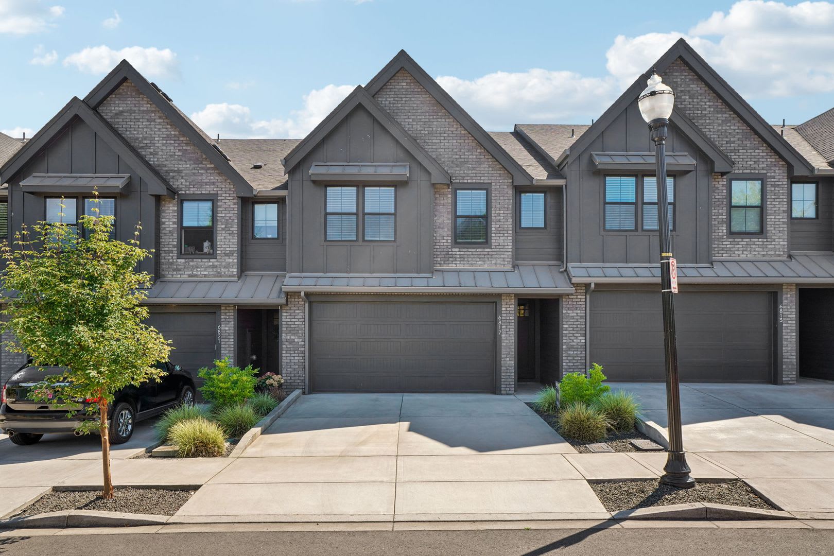 Luxury Townhome for Lease at the Courtyards at Hidden Crest – photo 1
