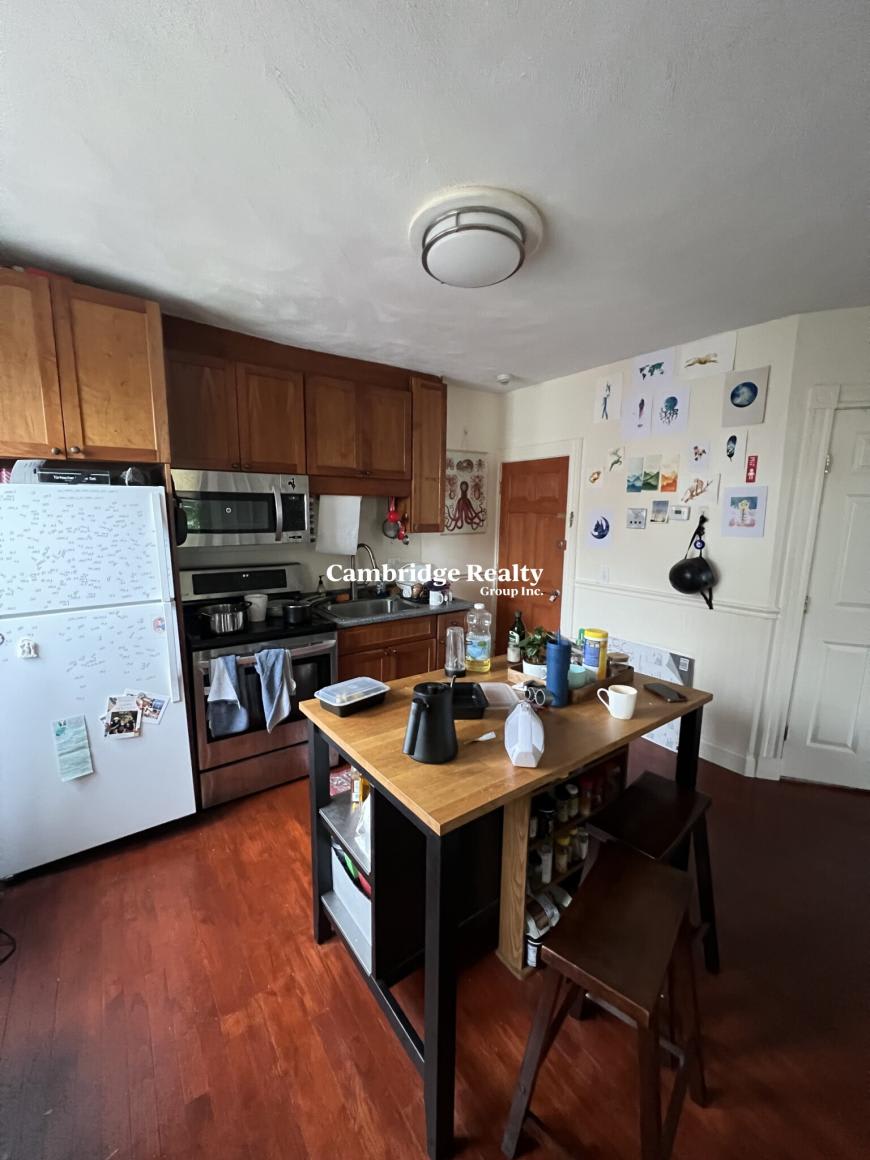 6 Bedford St. – photo 1