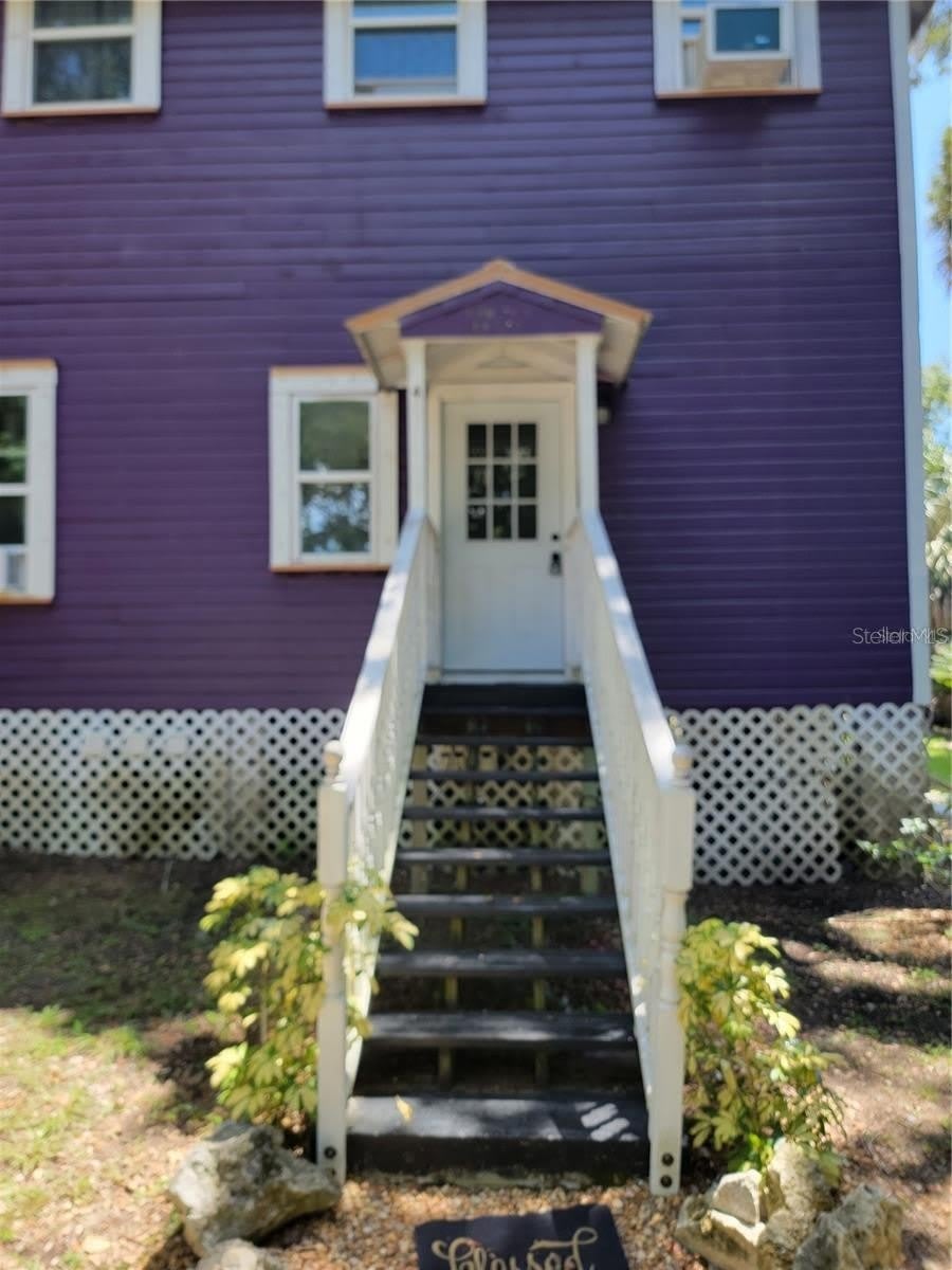 965 NE 2ND Street – photo 1 of 4
