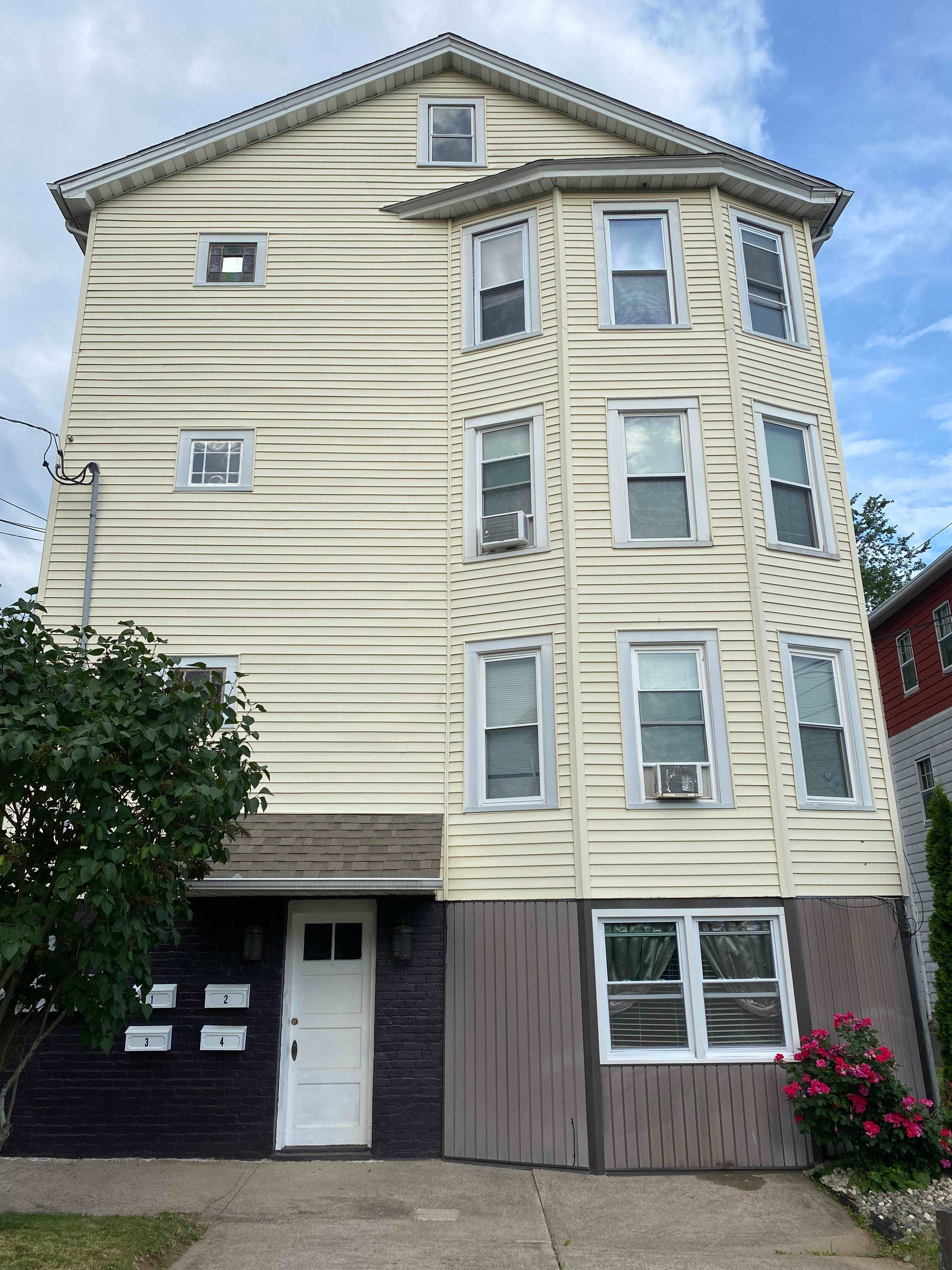 61 Albany Avenue – photo 1