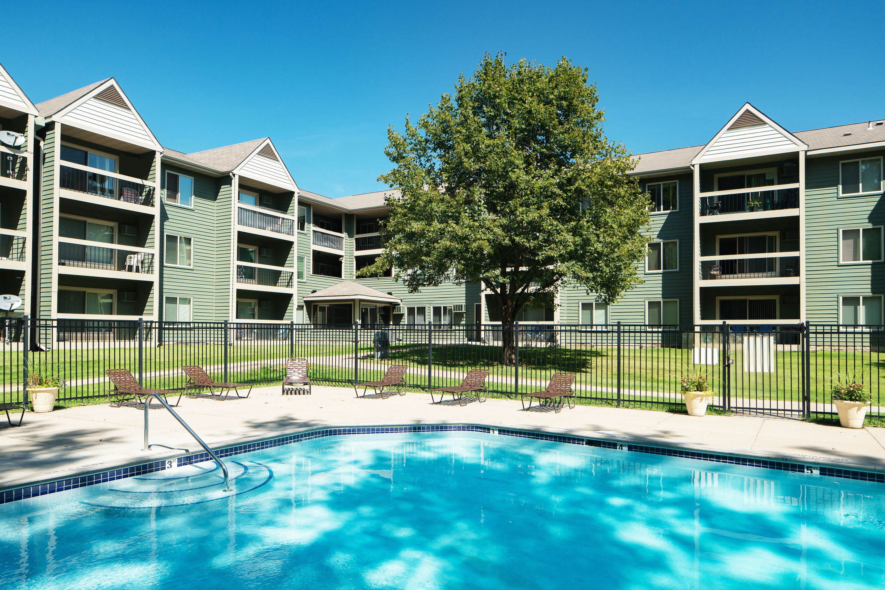 Woodridge – photo 1 of 17