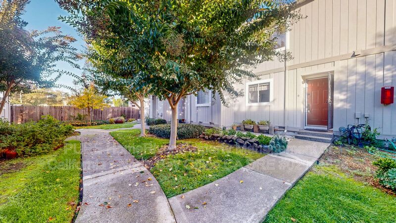 27 Front Street – photo 1 of 42