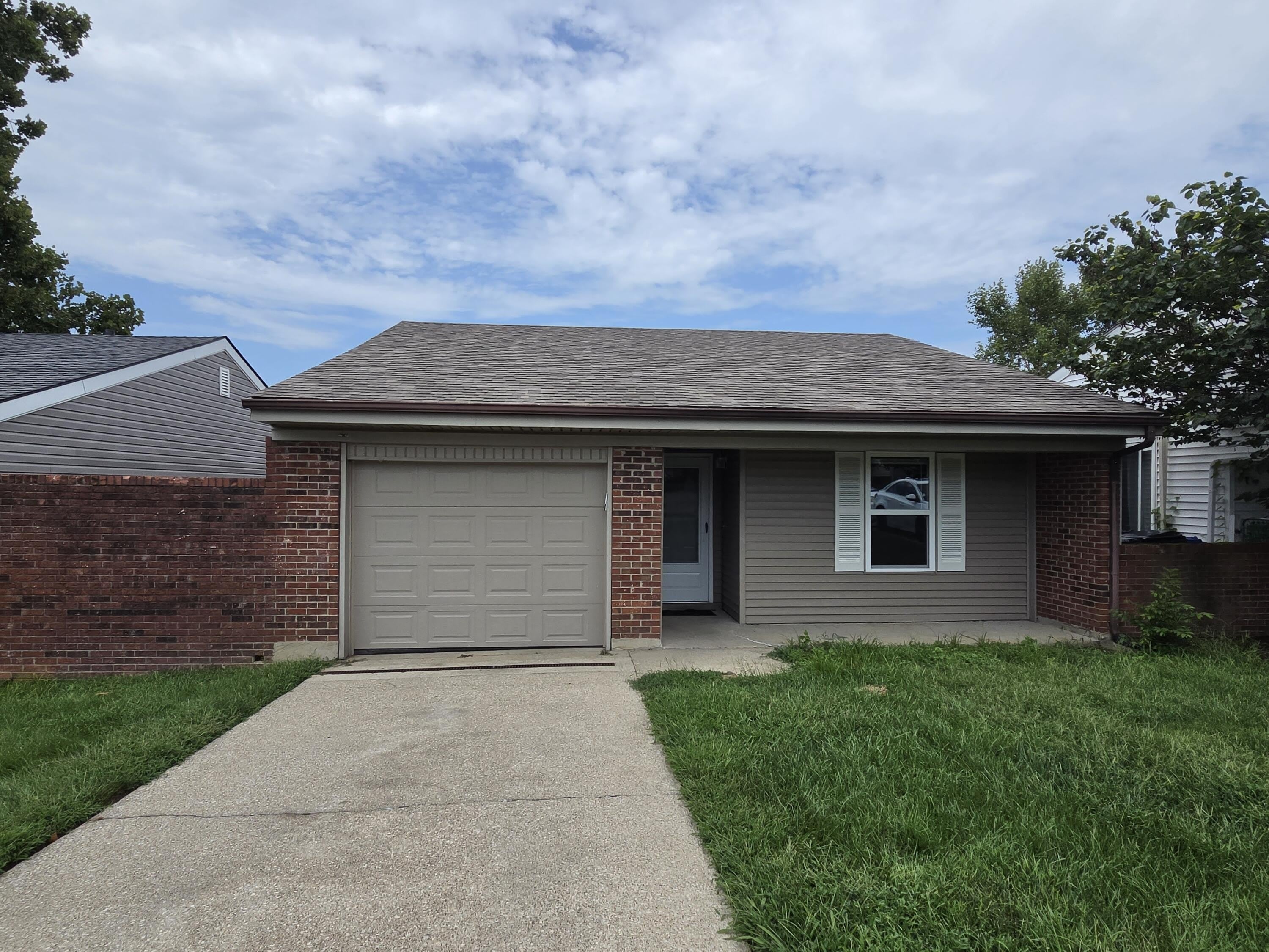 1361 Grafton Drive – photo 1