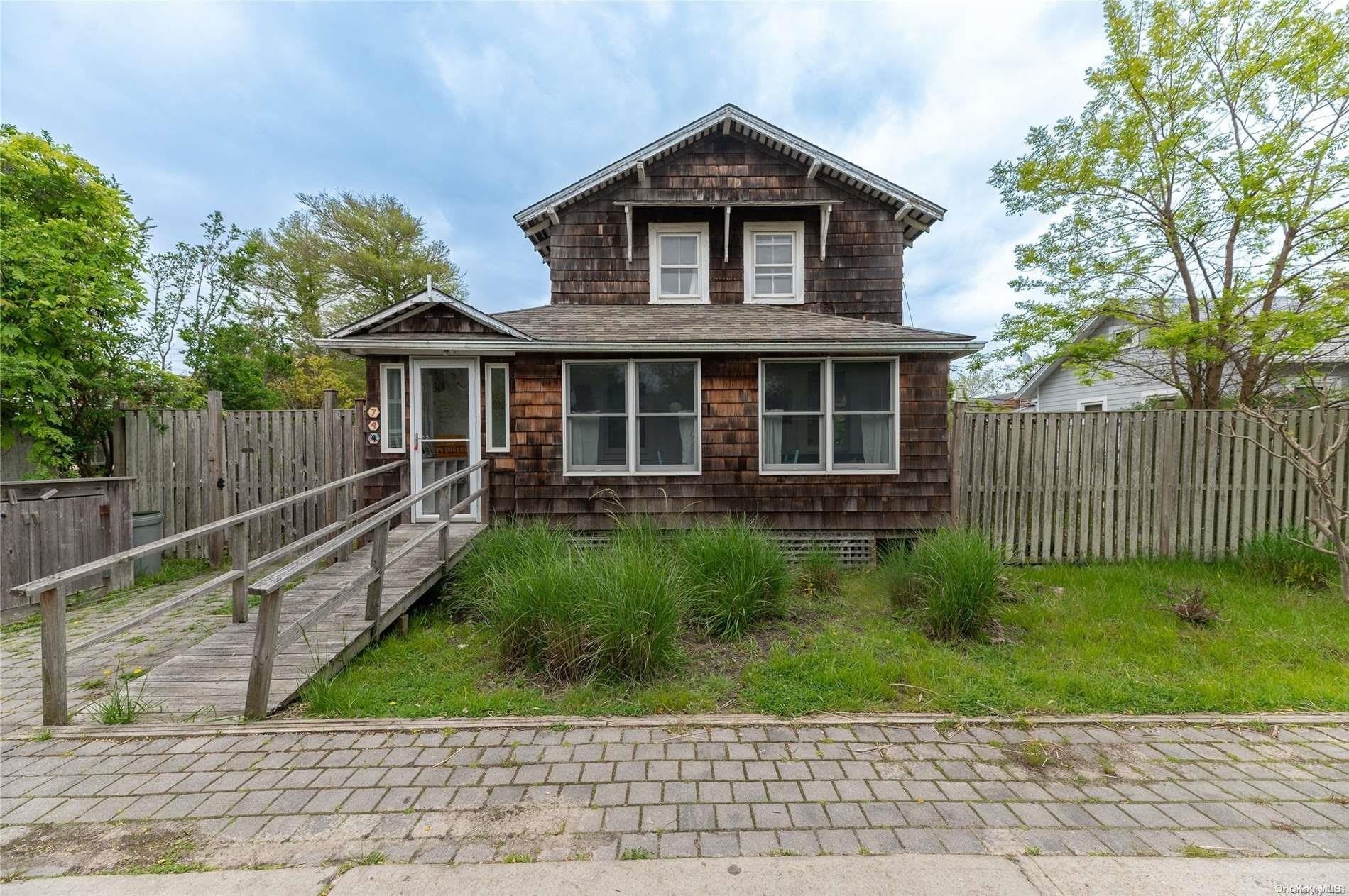 744 Ocean Breeze Walk – photo 1 of 12