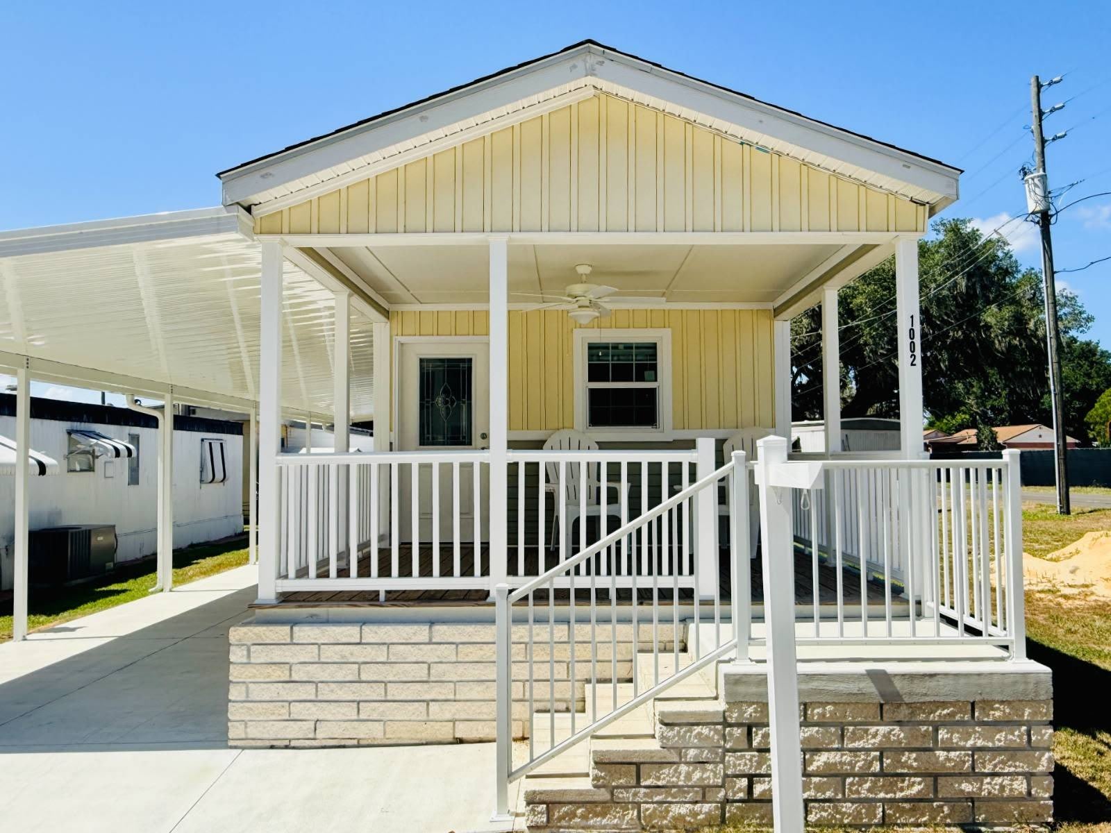1002 Illinois St – photo 1 of 24