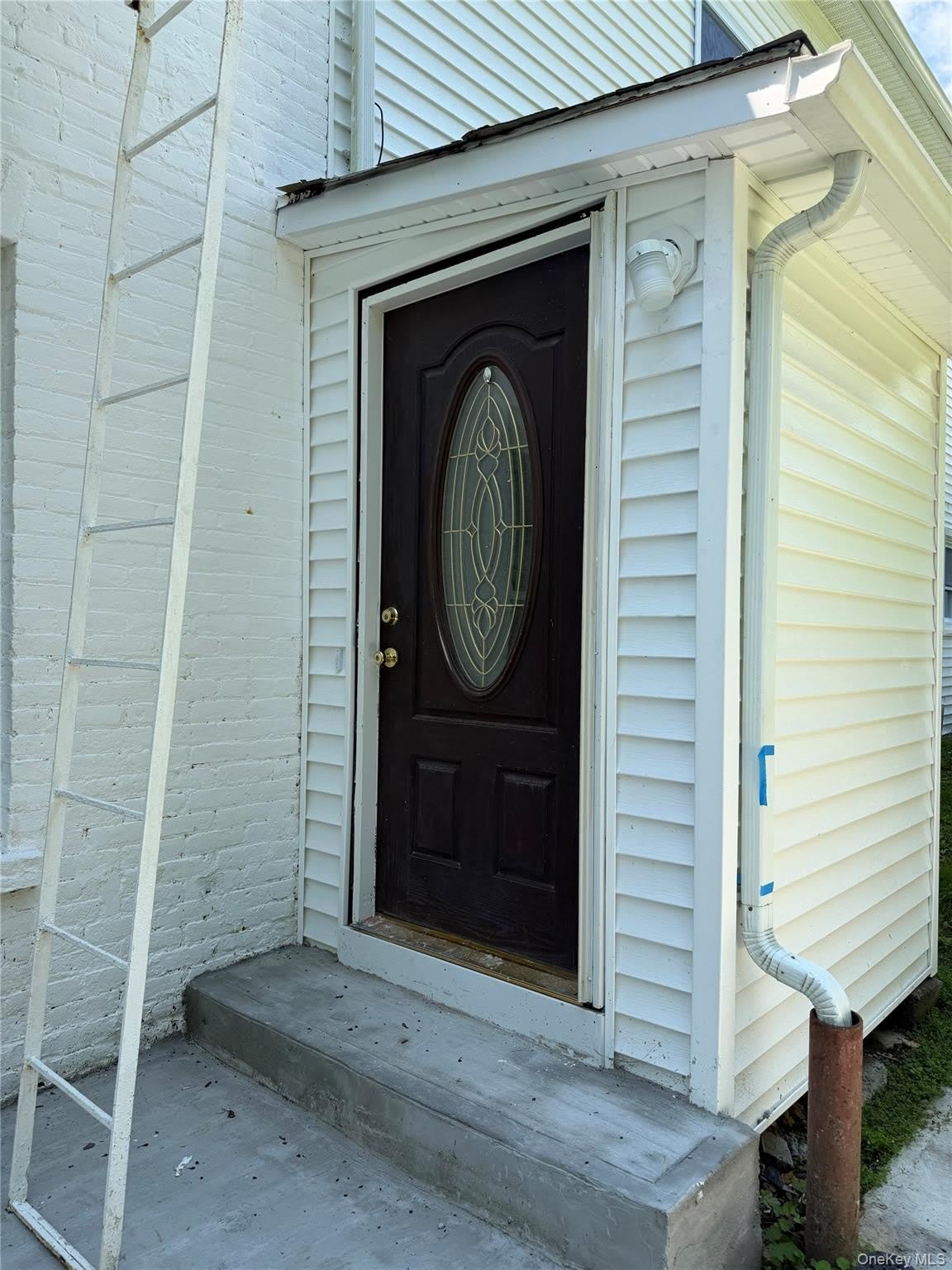 50 S Montgomery Street – photo 1 of 13